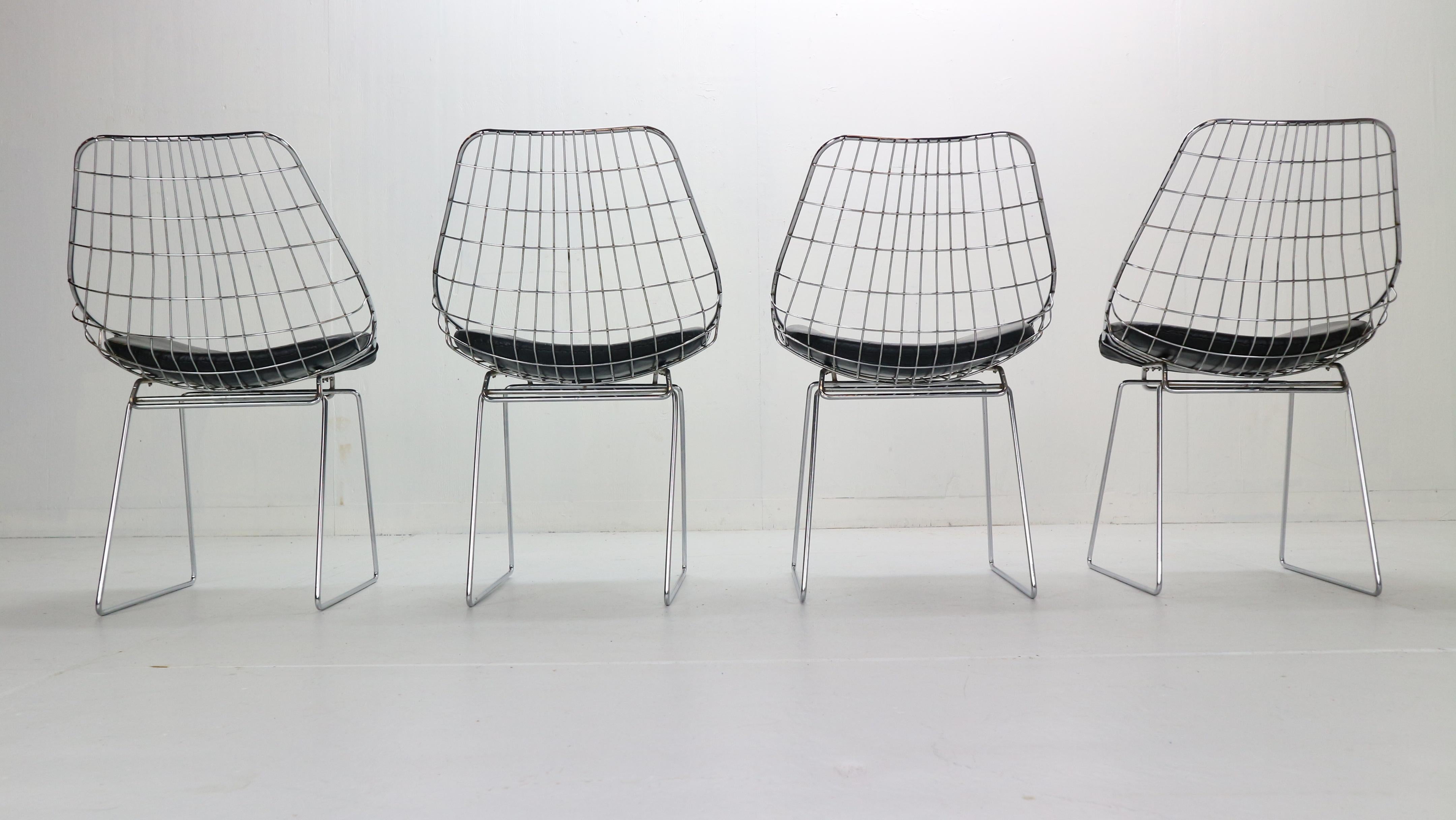Mid-20th Century Cees Braakman Set of 4 Wire Chairs Model, 'SM05' for Pastoe, 1950s