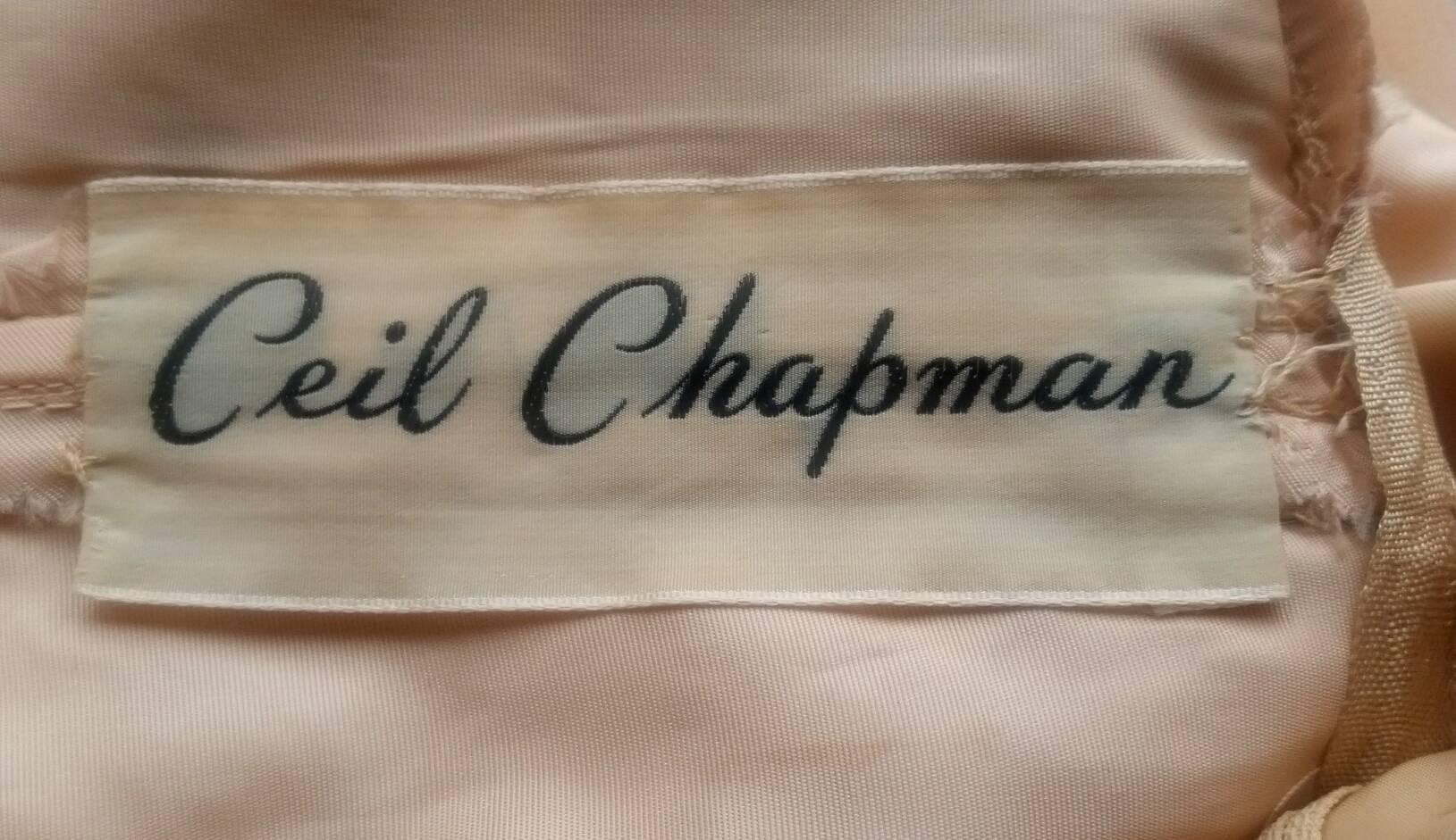 Ceil Chapman 1950s Peach Silk Dress With Beading and Velvet Ribbon Appliqué In Excellent Condition In London, GB