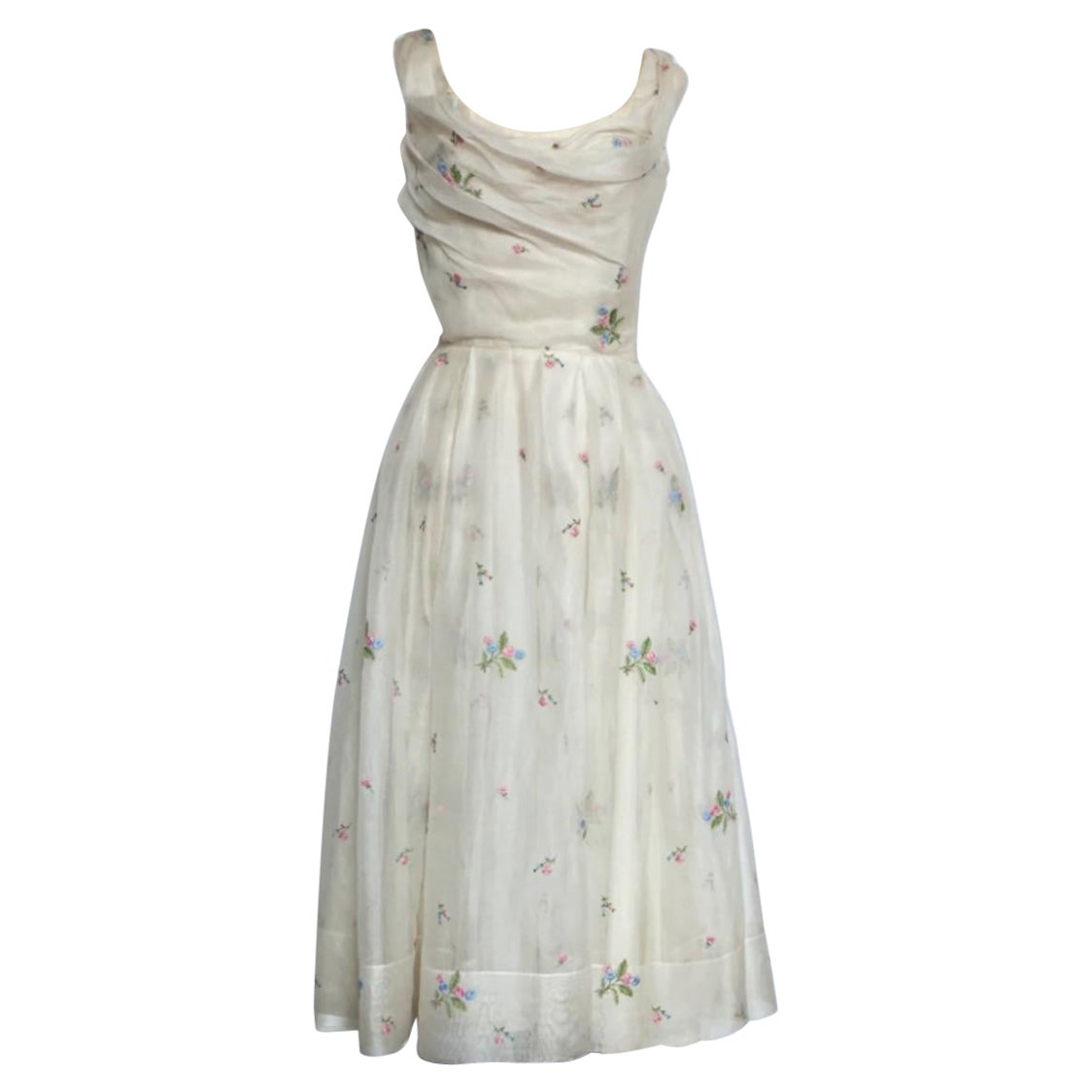 Ceil Chapman 1950
s White Linen Dress with Embroidered Flowers