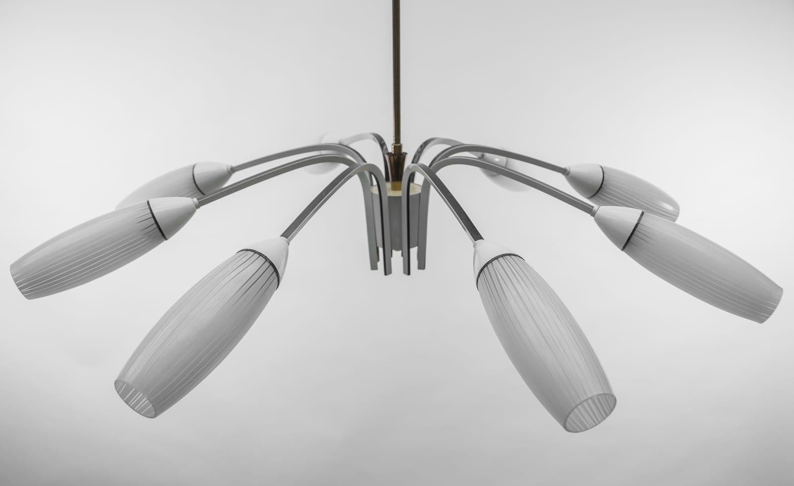 Ceiling 8-Light Sputnik Lamp in the Manner of Arteluce, Italy 1950s In Good Condition For Sale In Nürnberg, Bayern
