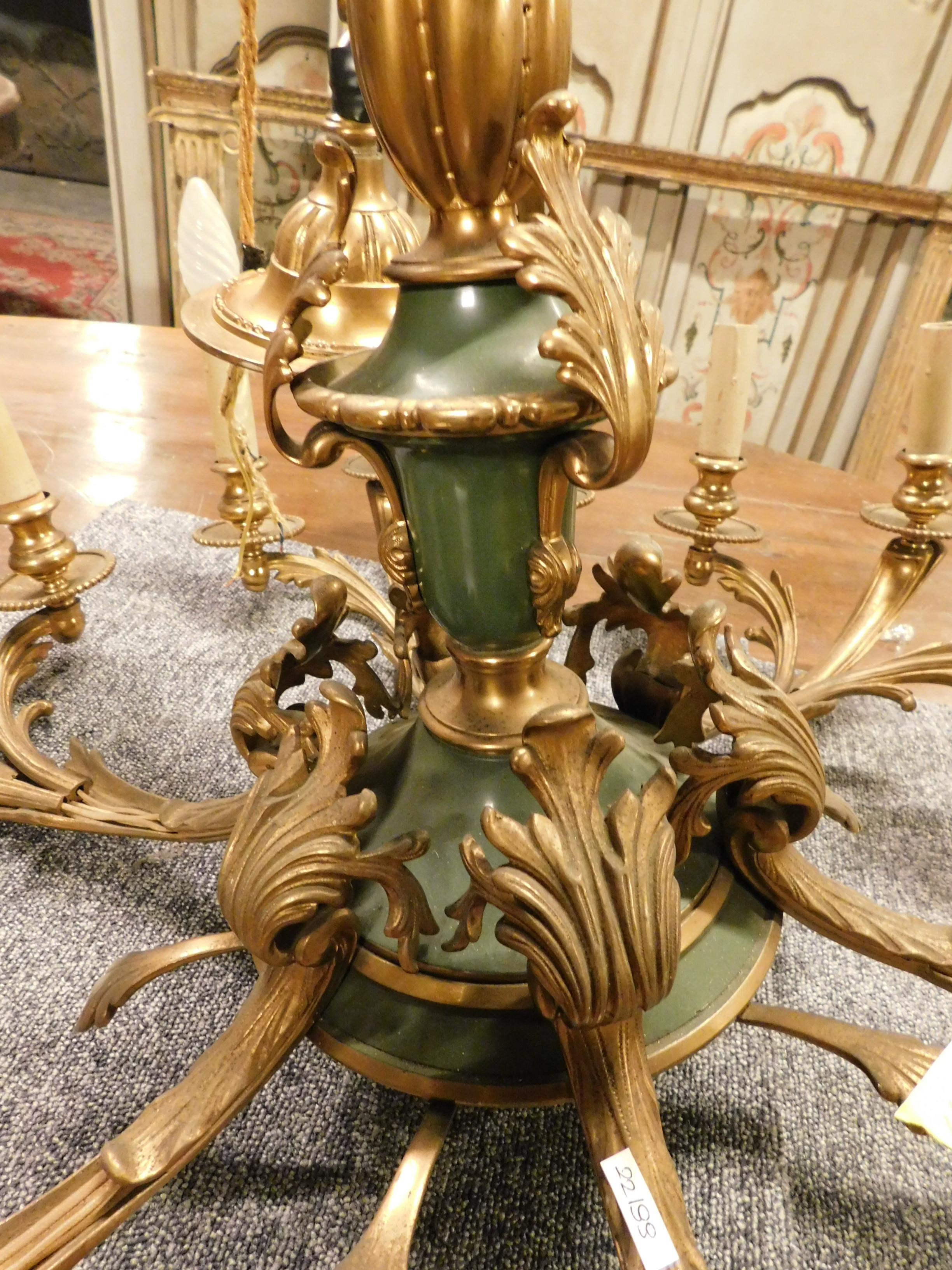 Ceiling Chandelier Lamp, 18 Lights, Gilded Brass, Italian Liberty '900 In Good Condition For Sale In Cuneo, Italy (CN)