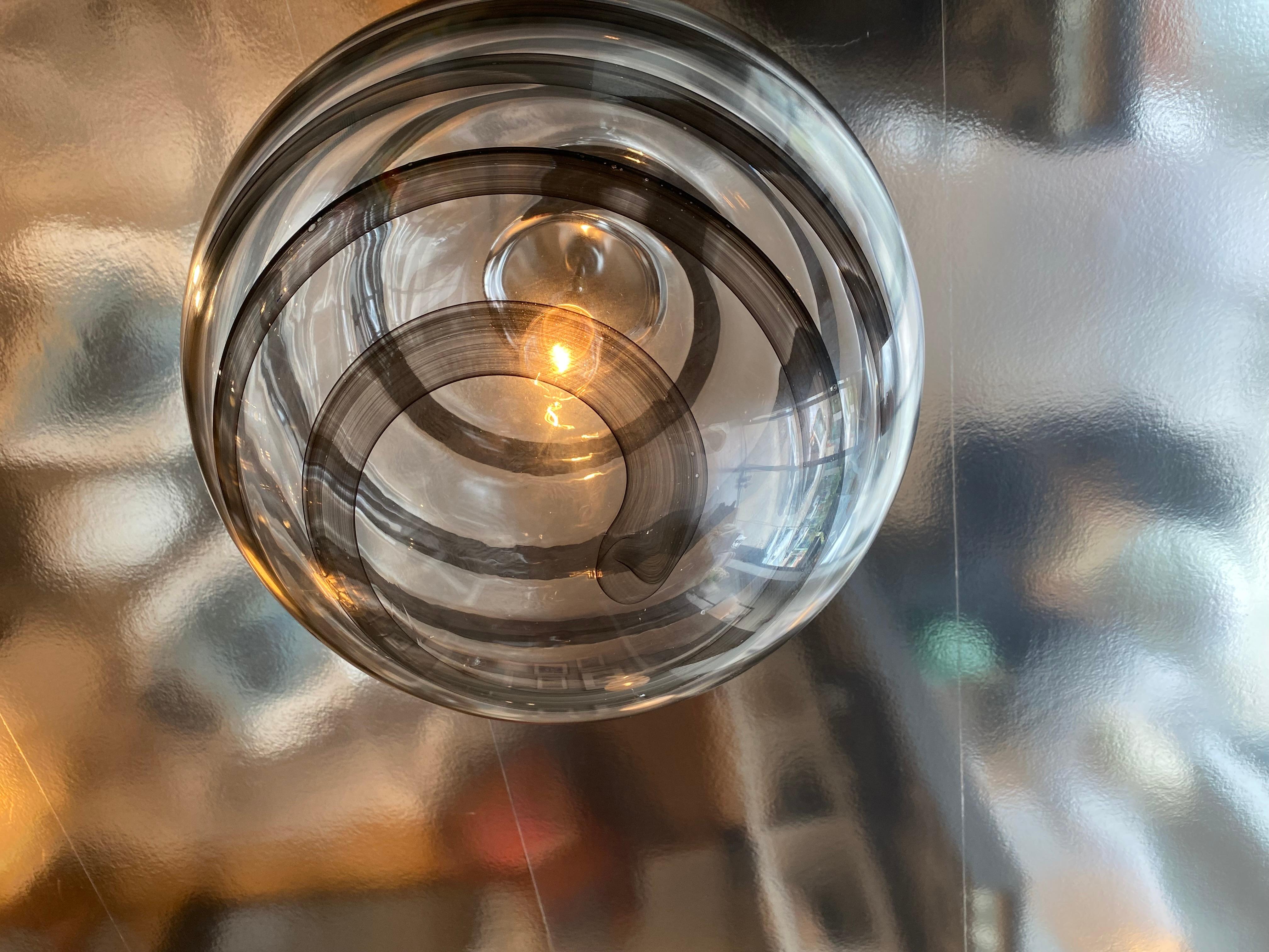 Lampada a sospensione della metà del secolo scorso.