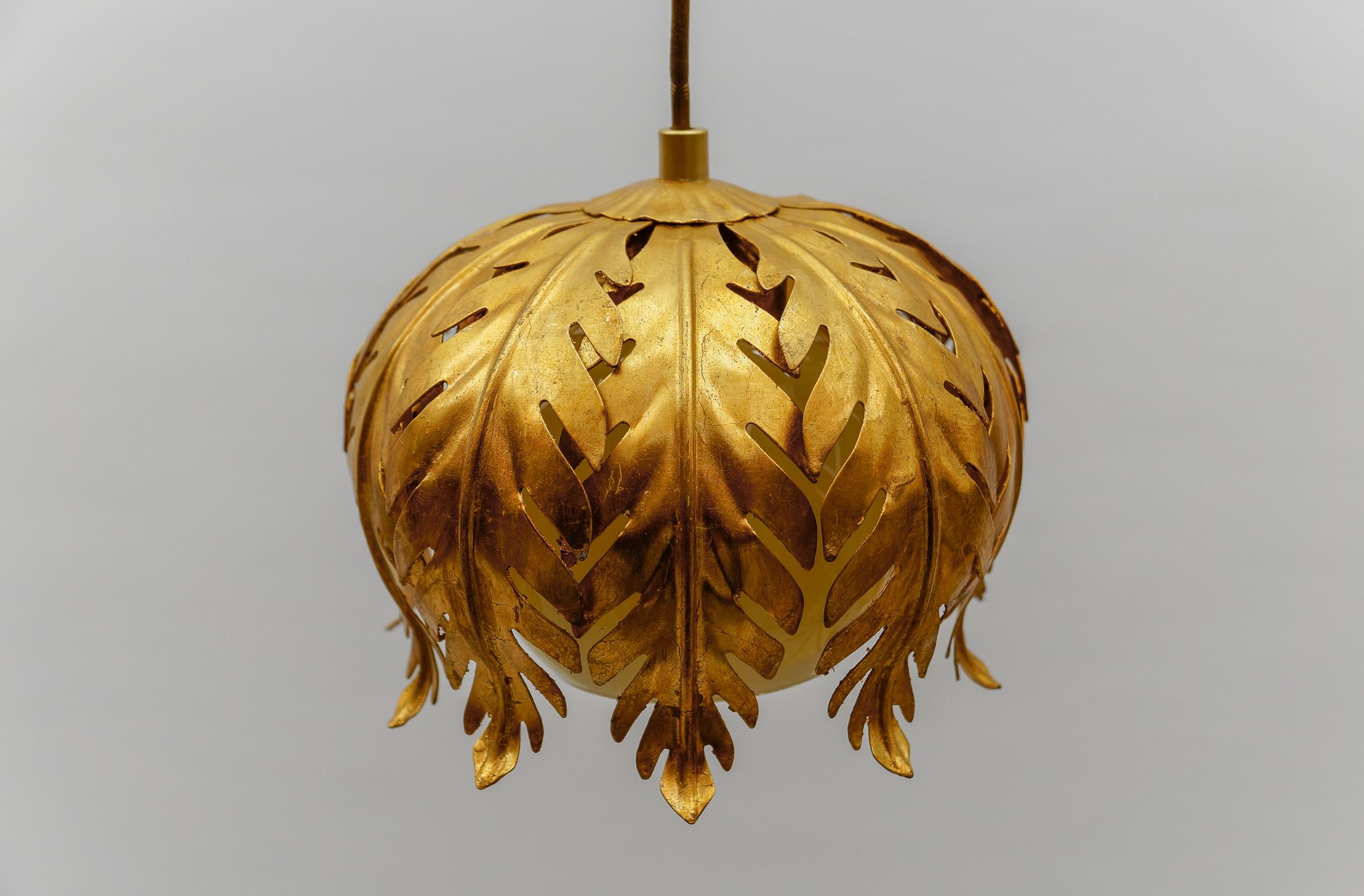 Lampada da soffitto floreale di Hans Kögl, Hollywood Regency, Germania, anni '70 in vendita 5