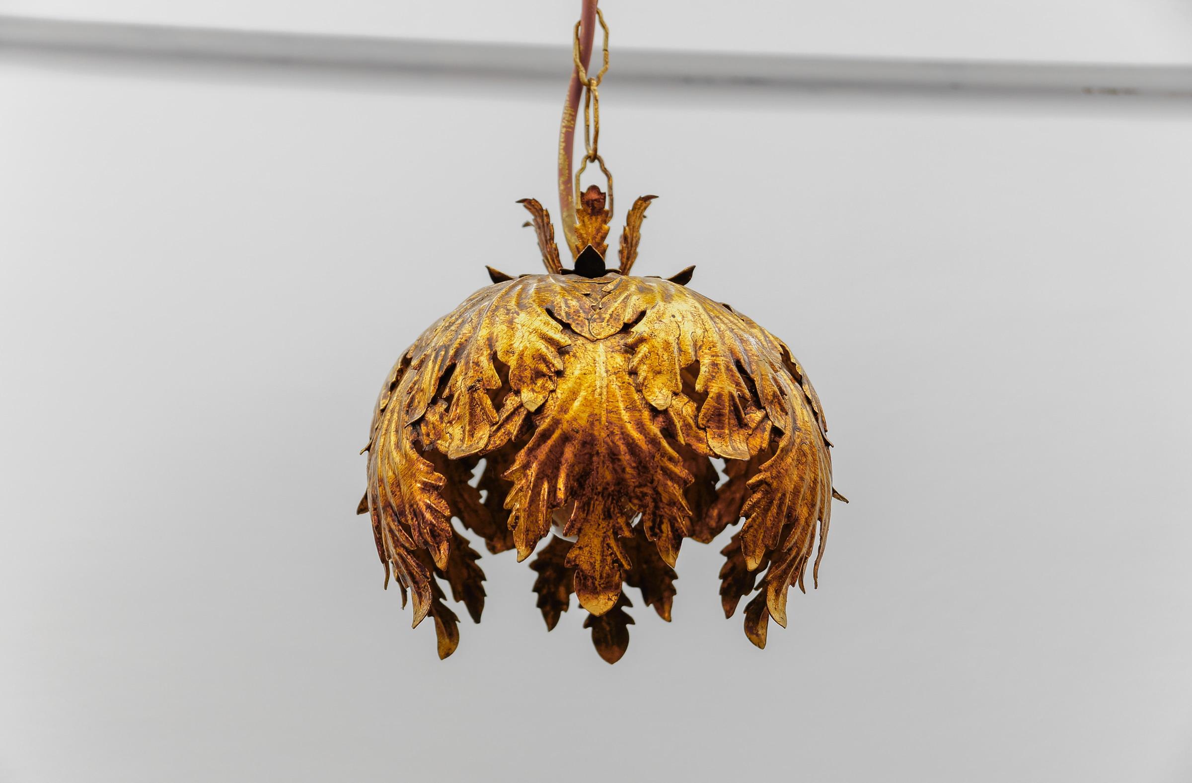 Tedesco Lampada da soffitto floreale di Hans Kögl, Hollywood Regency, Germania, anni '70 in vendita