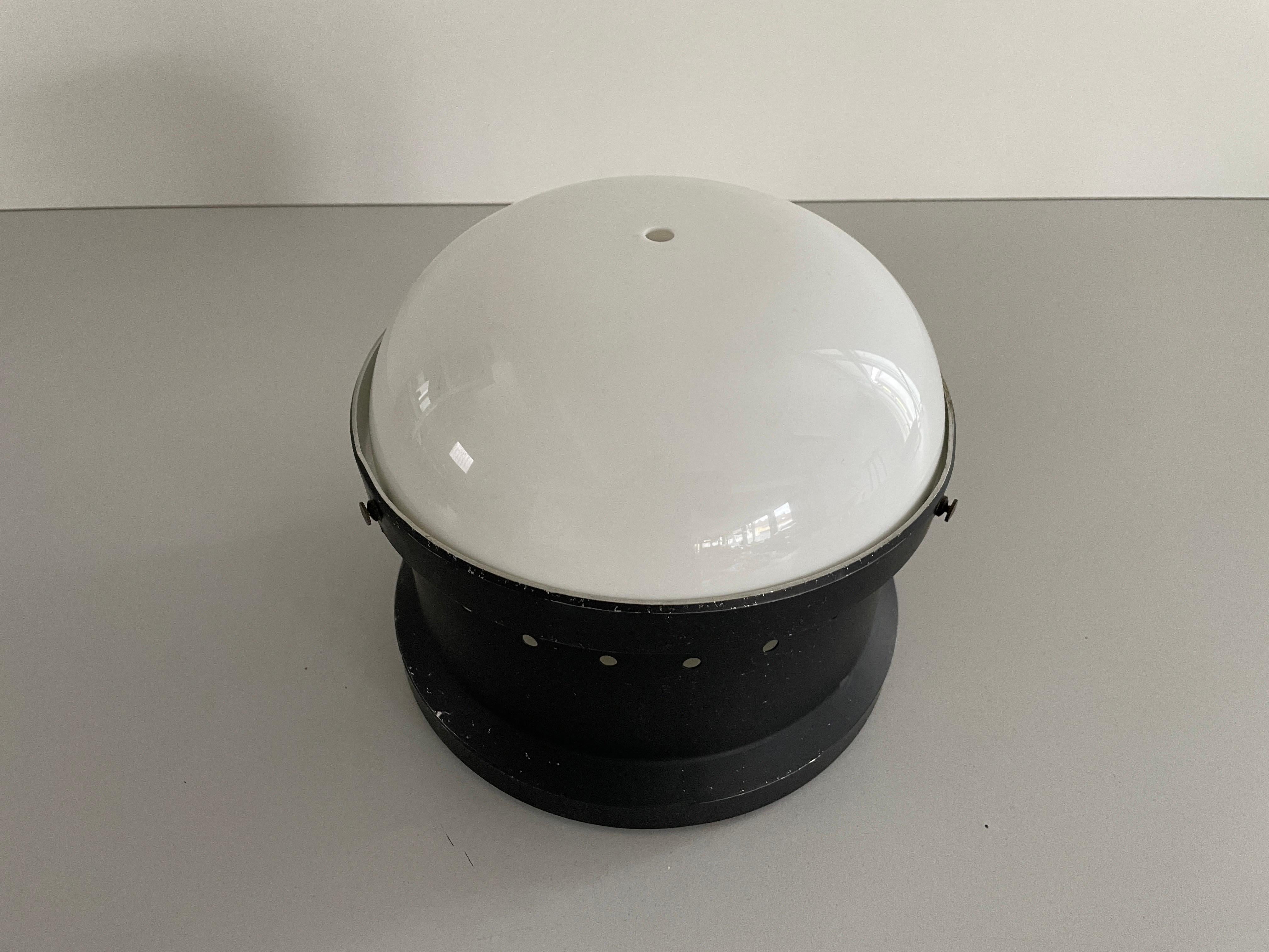 italien Plafonnier de Gianemilio, Pietro et Anna Monti pour Kartell, années 1960, Italie en vente