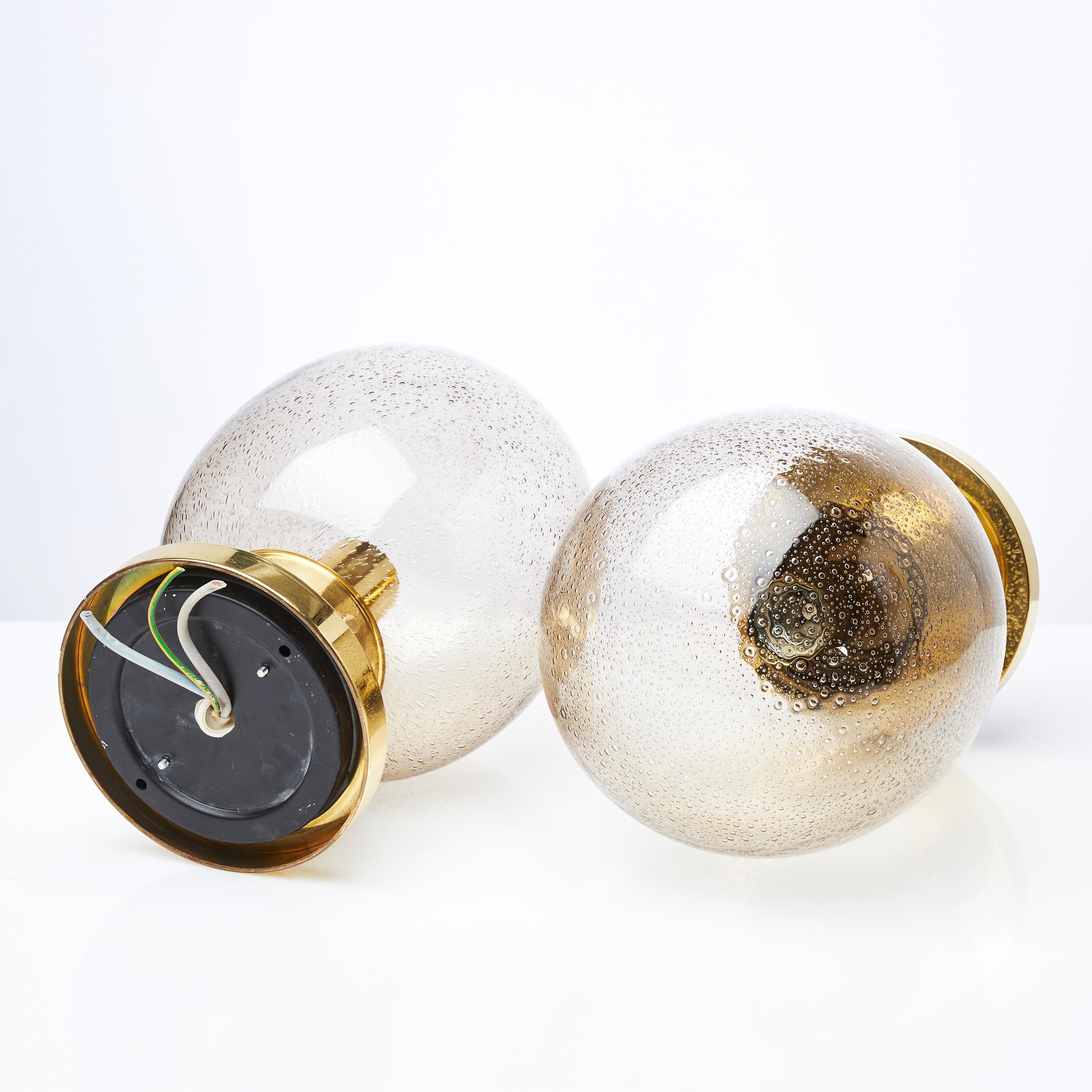 Mid-Century Modern Plafonniers Glashütte Limburg Laiton et verre Allemagne 1970 Labellisés en vente