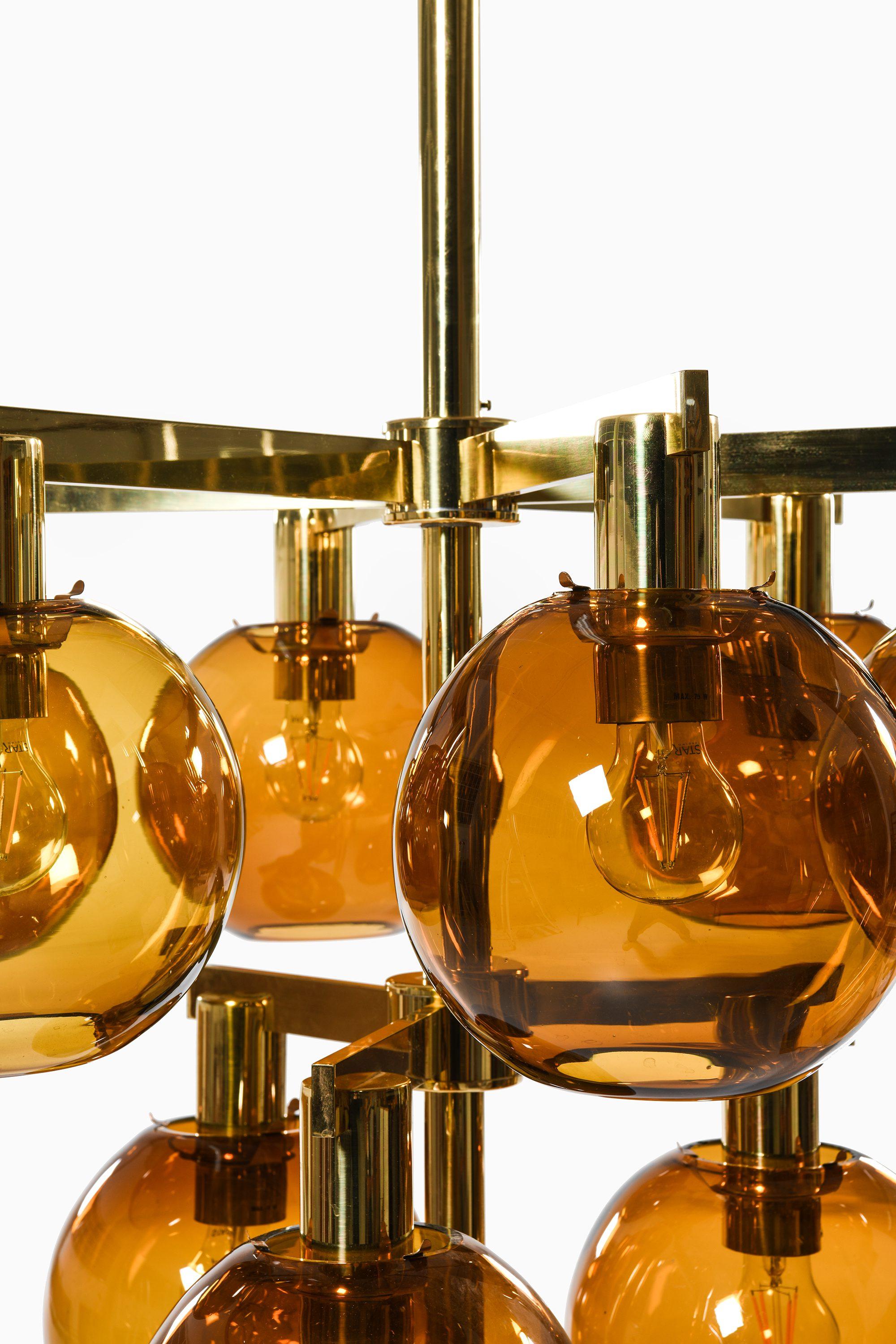 Scandinavian Modern Ceiling Lamp Chandelier in Brass and Amber Glass by Hans-Agne Jakobsson, 1950's For Sale