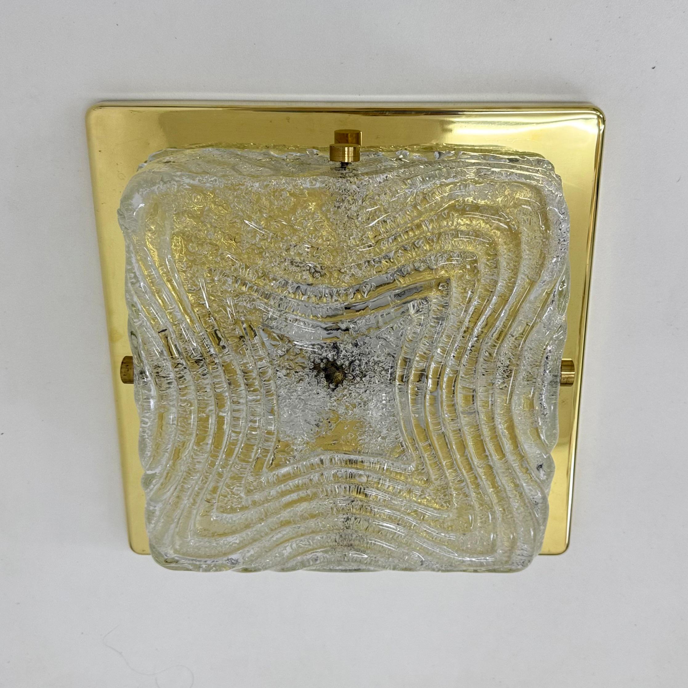 Lámpara de techo empotrable de cristal de Murano y latón de Hillebrand , años 70 en Bueno estado para la venta en Delft, NL