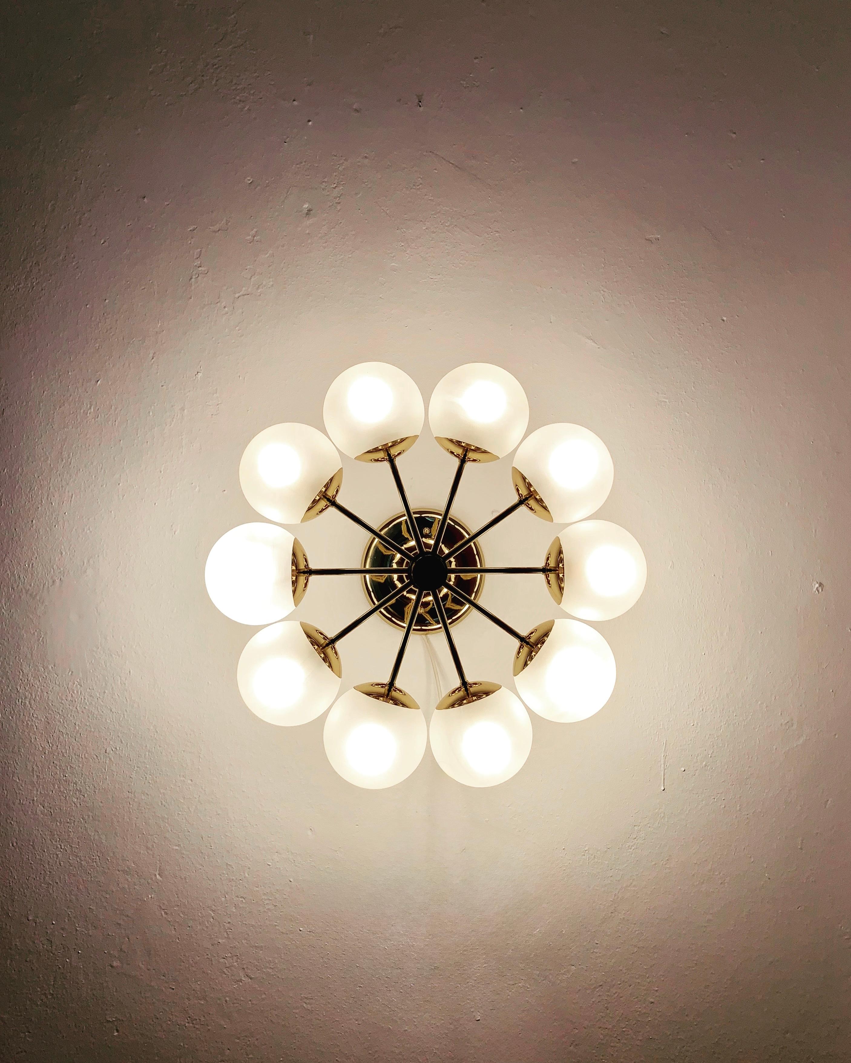 Metà XX secolo Lampada da soffitto di Kaiser Leuchten in vendita
