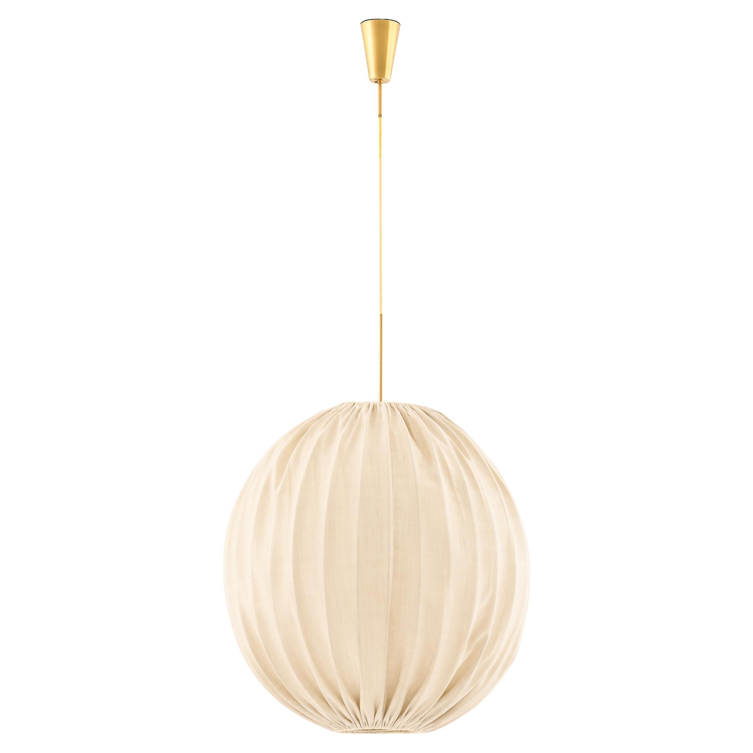 Lampada da soffitto in ottone e tessuto di Hans-Agne Jakobsson, anni '50