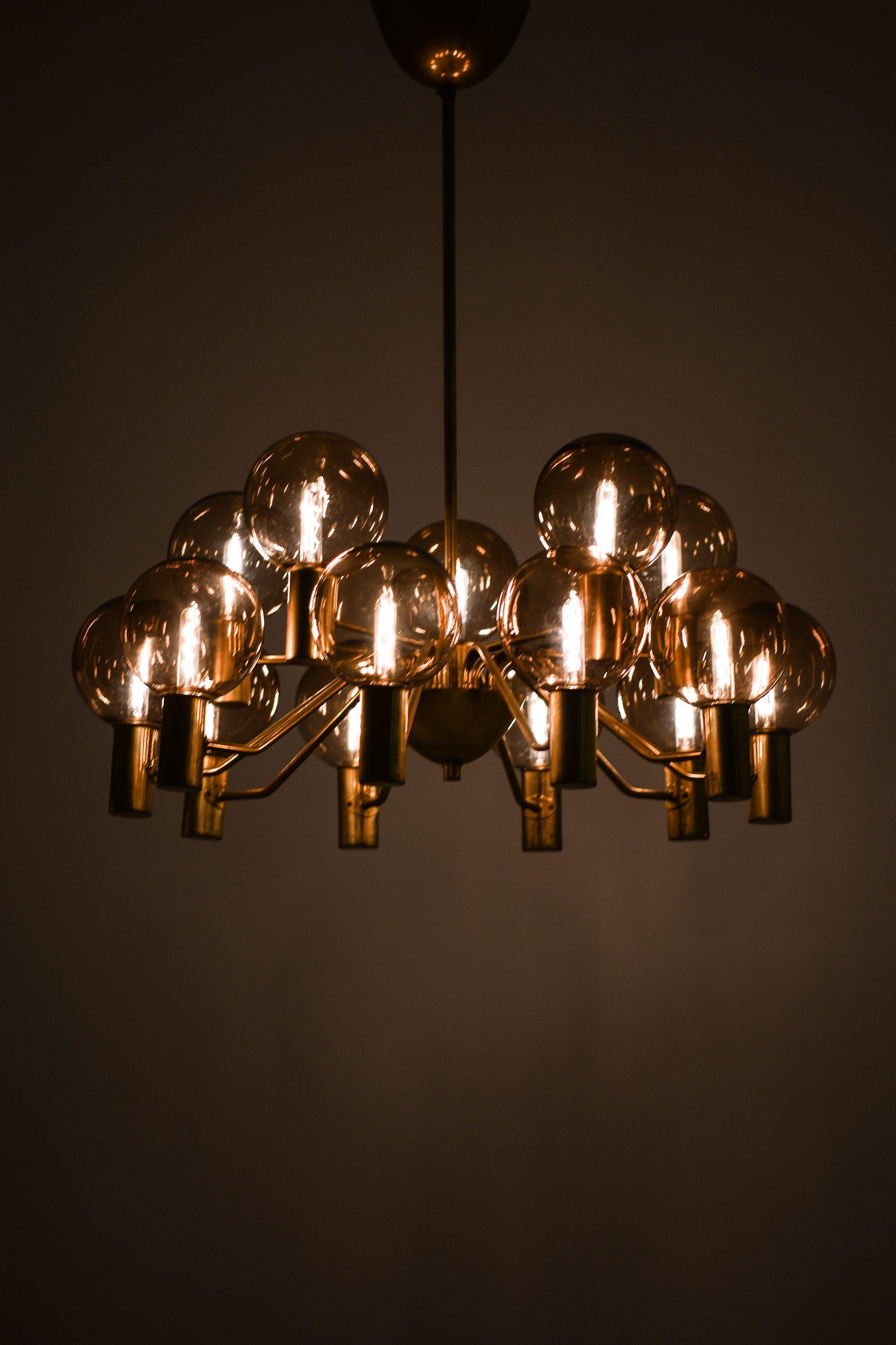 Svedese Ceiling Lamp in Brass and Glass by Hans-Agne Jakobsson, 1950's in vendita