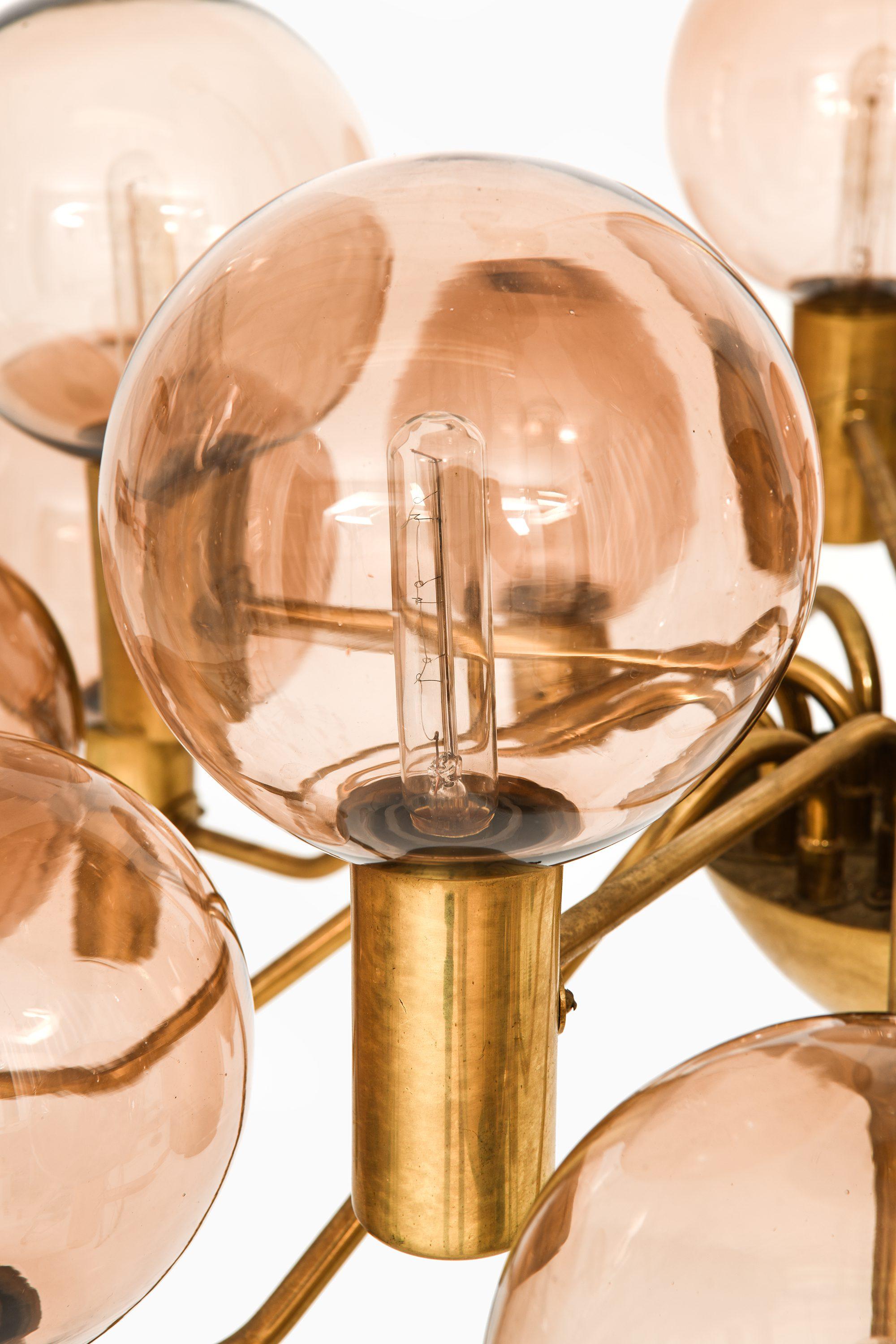 Ceiling Lamp in Brass and Glass by Hans-Agne Jakobsson, 1950's In condizioni buone in vendita a Limhamn, Skåne län