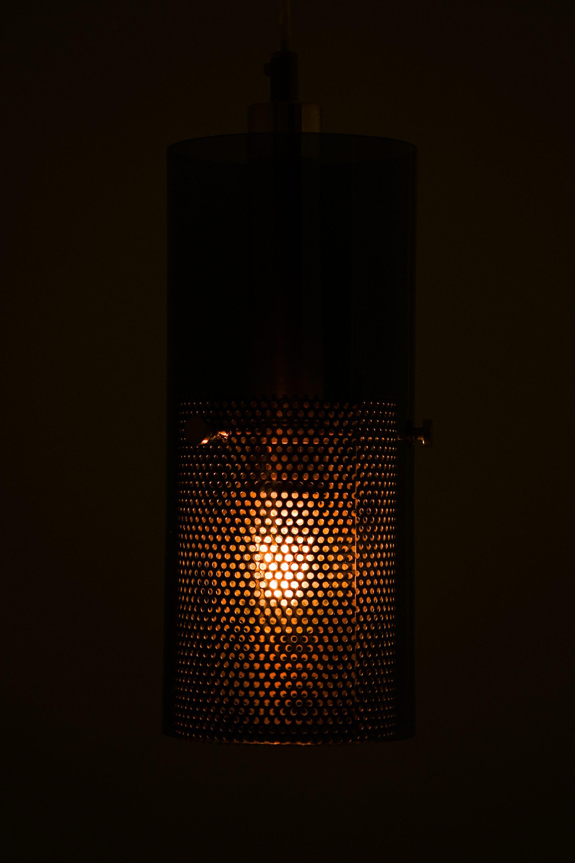 Svedese Lampada da soffitto in ottone e vetro originale di Hans-Agne Jakobsson, anni '50 in vendita