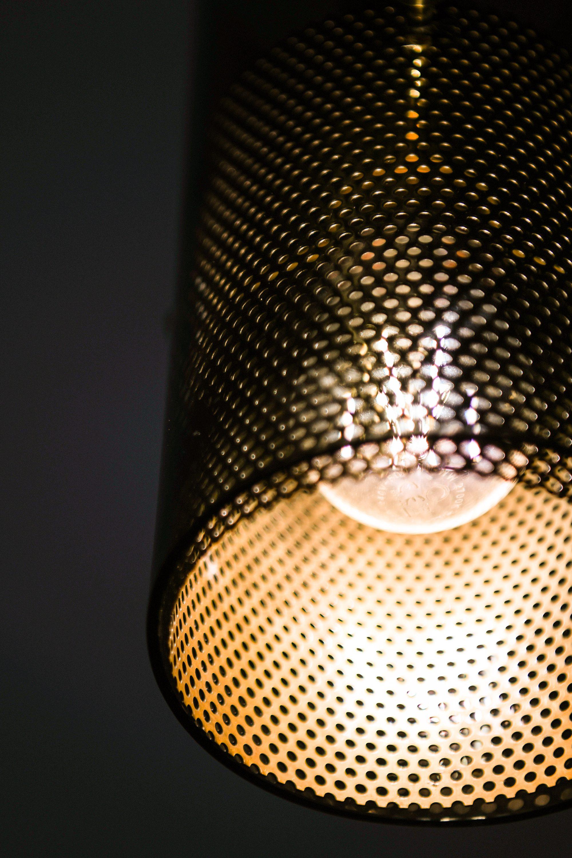 Lampada da soffitto in ottone e vetro originale di Hans-Agne Jakobsson, anni '50 in vendita 1