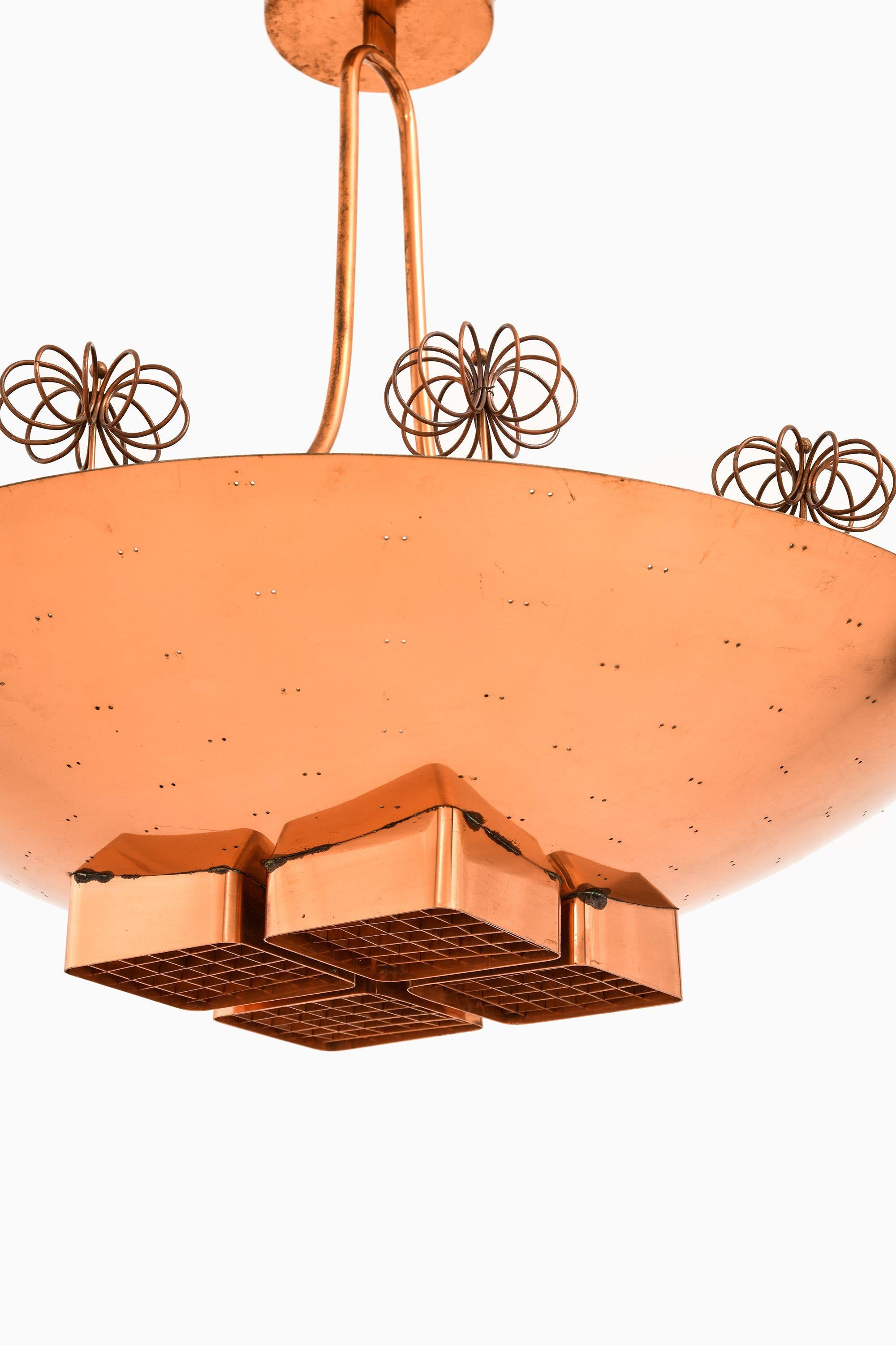 Ceiling Lamp in Copper and Brass by Paavo Tynell, 1940's, Taito Oy In Good Condition For Sale In Limhamn, Skåne län