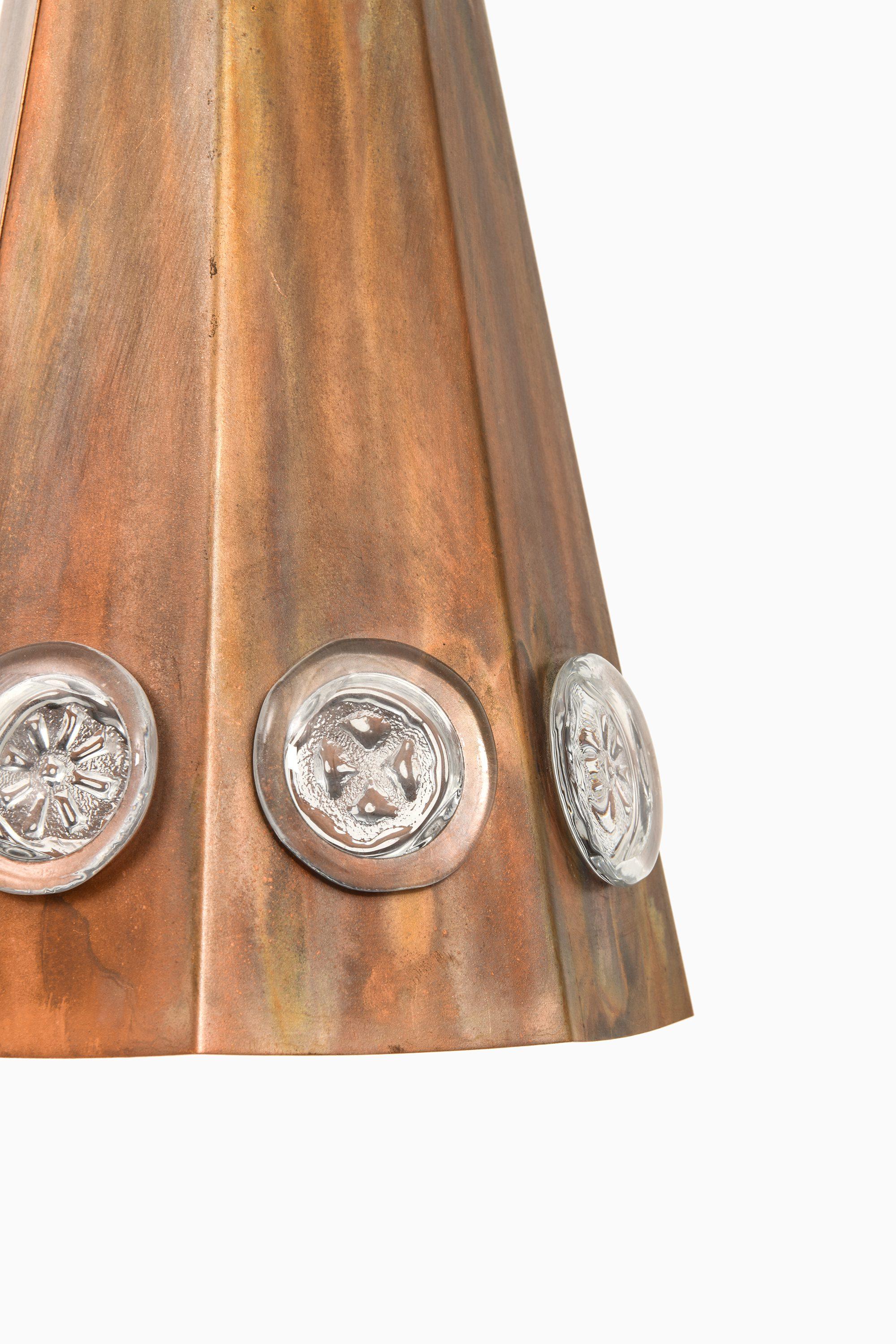 Lampada da soffitto in rame e vetro di Erik Höglund, anni '60 in vendita 1