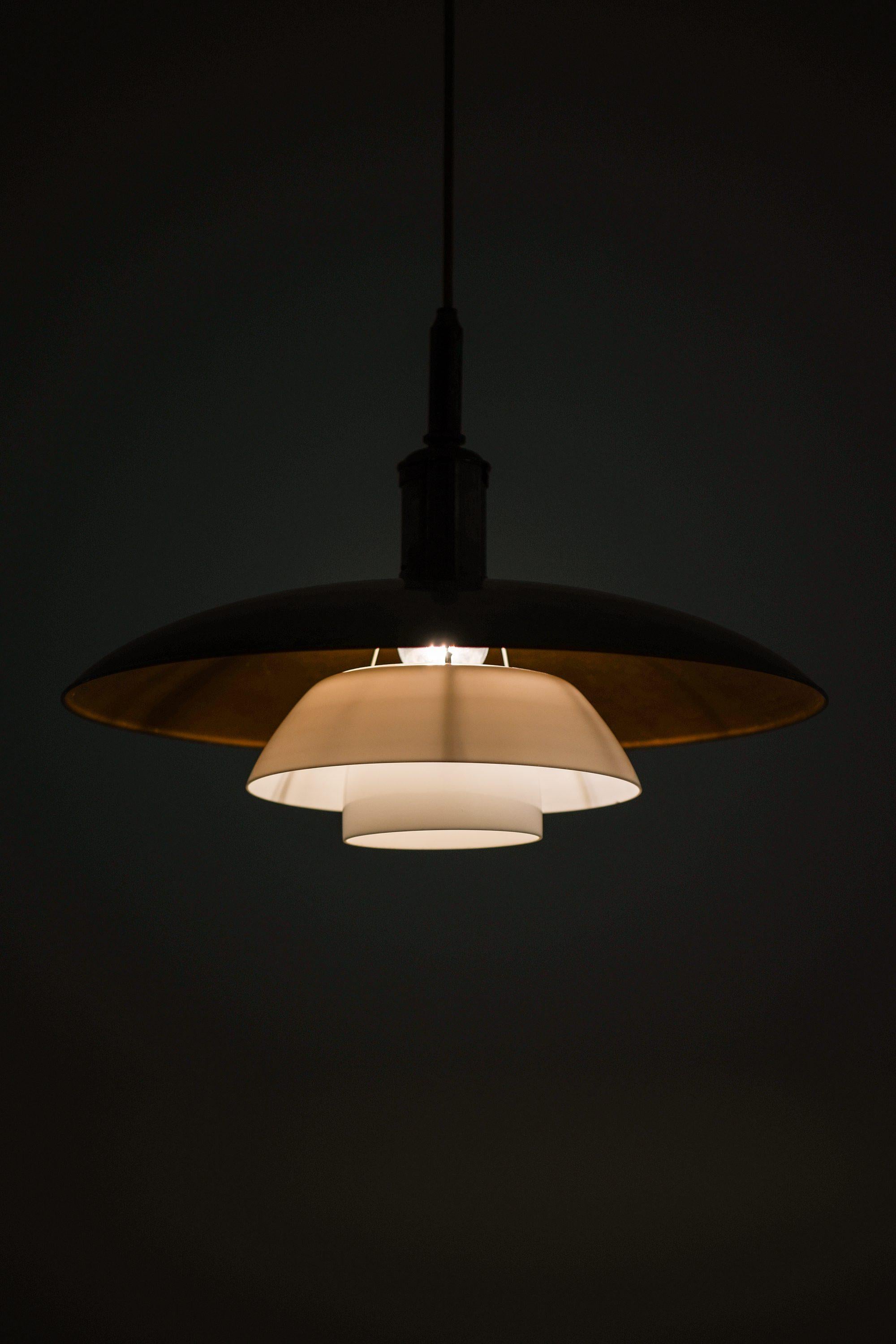 Plafonnier en cuivre et verre de Poul Henningsen, années 1930 Bon état - En vente à Limhamn, Skåne län
