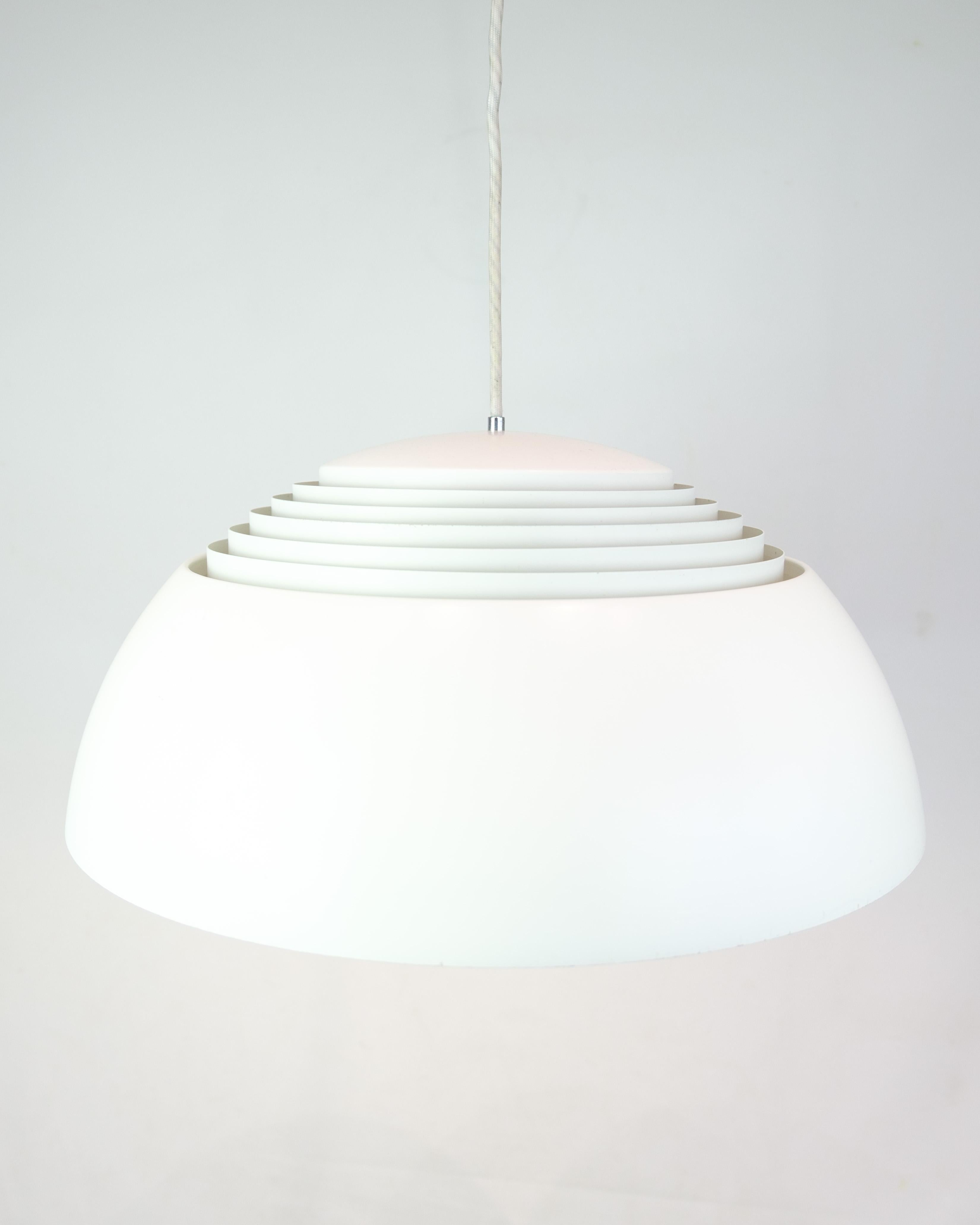 Lámpara de techo blanca de aluminio y acero de Arne Jacobsen de los años 60 Moderno de mediados de siglo en venta