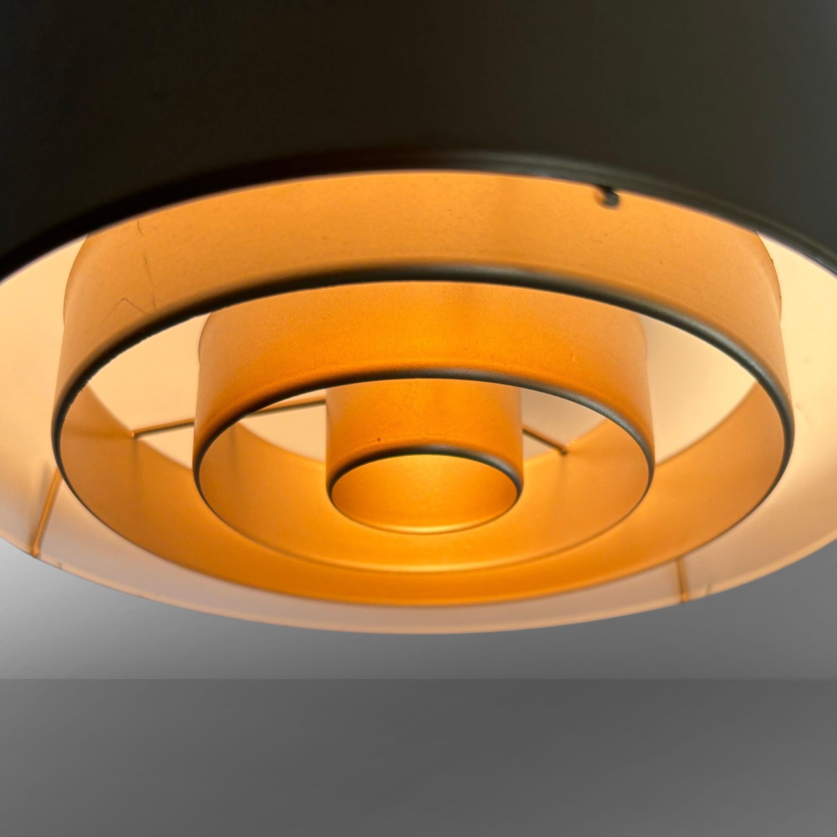 Fine XX secolo Lampada da soffitto modello 971-135/20 di Yki Nummi per Orno, Finlandia, anni '70 in vendita