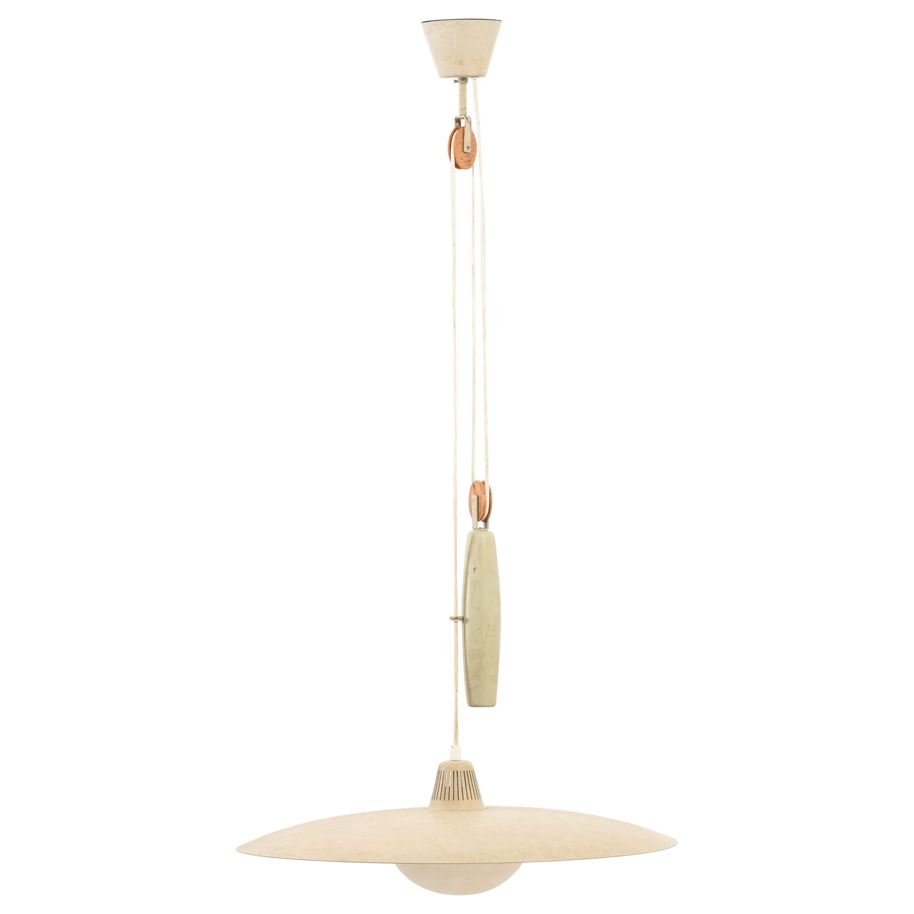 Lampada da soffitto prodotta da Bergbom in Svezia