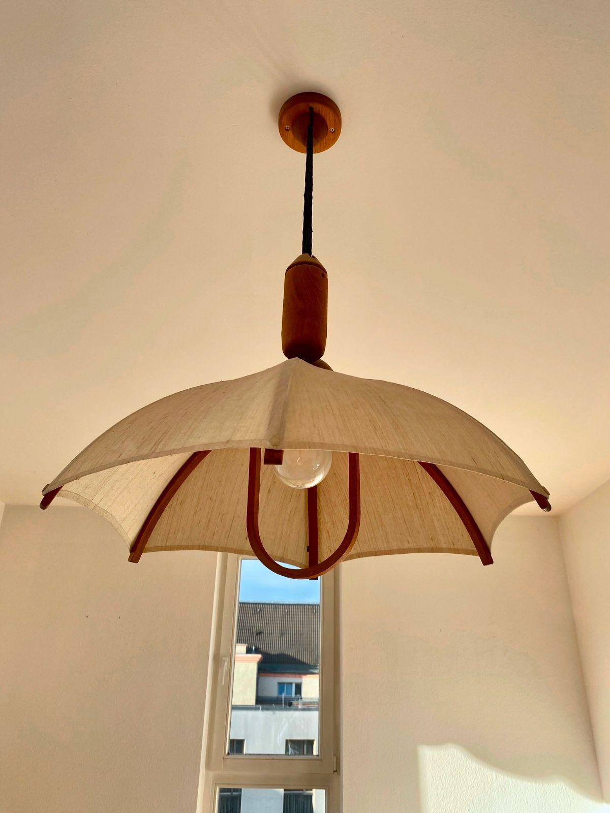 We offer a beautiful Mid Century counterweight hanging lamp by Domus from Germany from the 1960s, 1970s for sale.

Condition: Good used condition with age-related signs of wear (see pictures).

Manufacturer: Domus

Designer: kA

Country of origin: