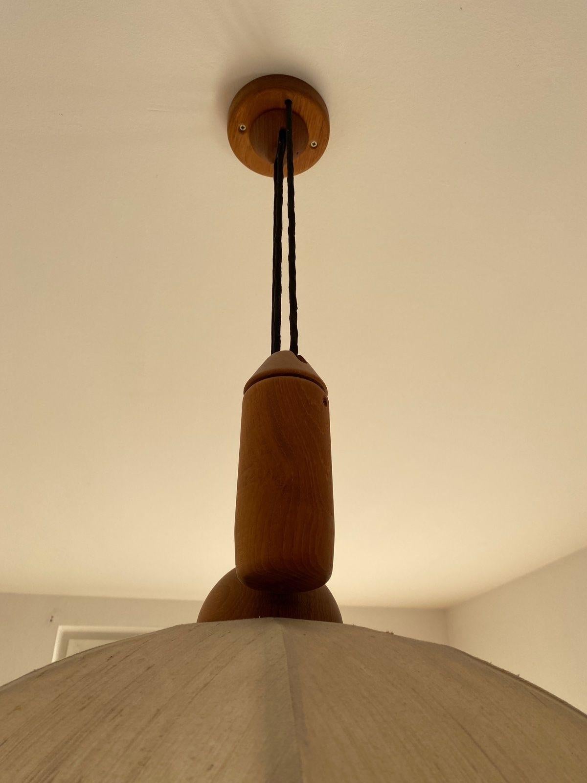 Ceiling lamp teak Domus counterweight vintage lamp 60s In Good Condition In Berlin, DE