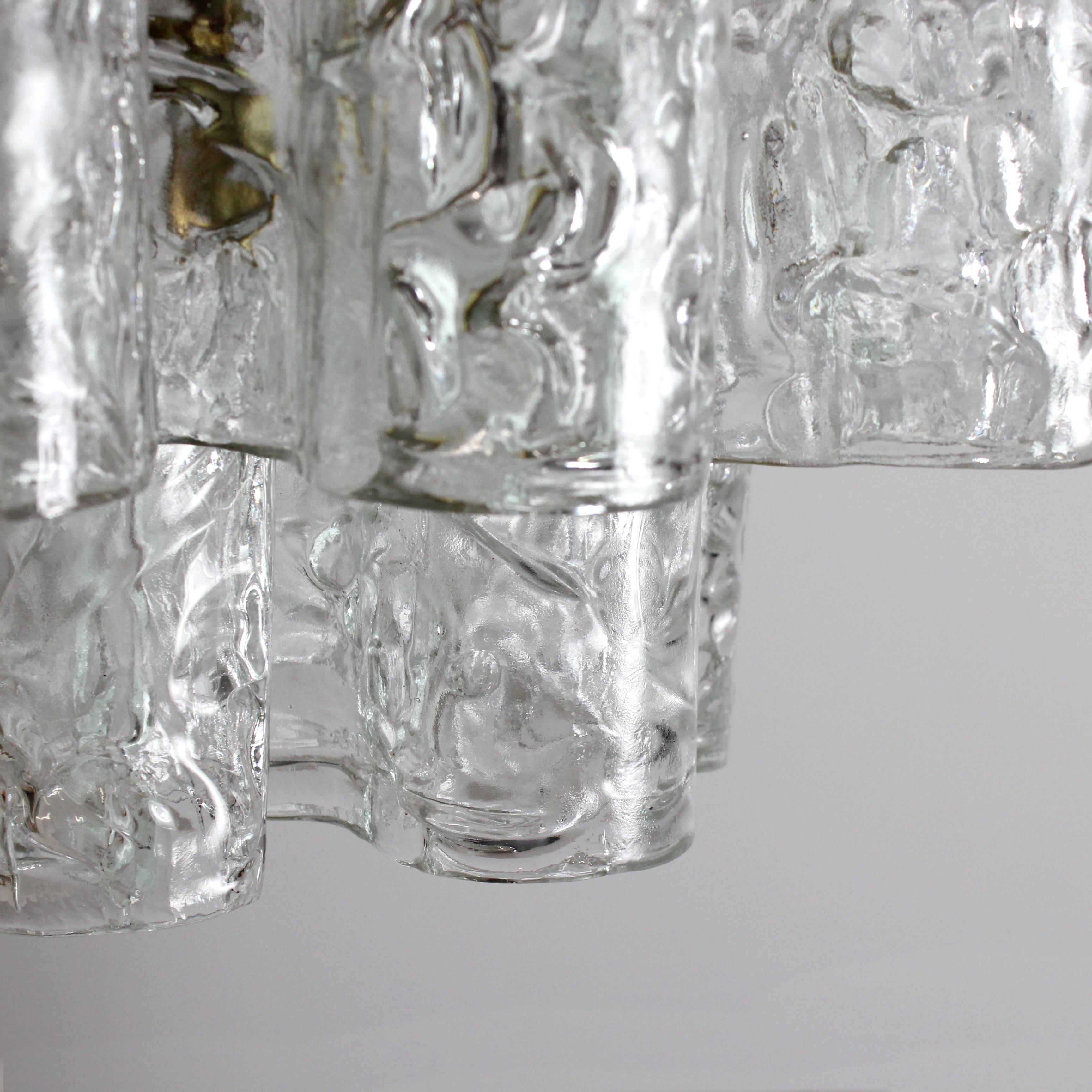 Deckenleuchte mit vergoldetem Messingrahmen und strukturiertem S-förmigem Glas - Zero Quattro - (Italienisch) im Angebot