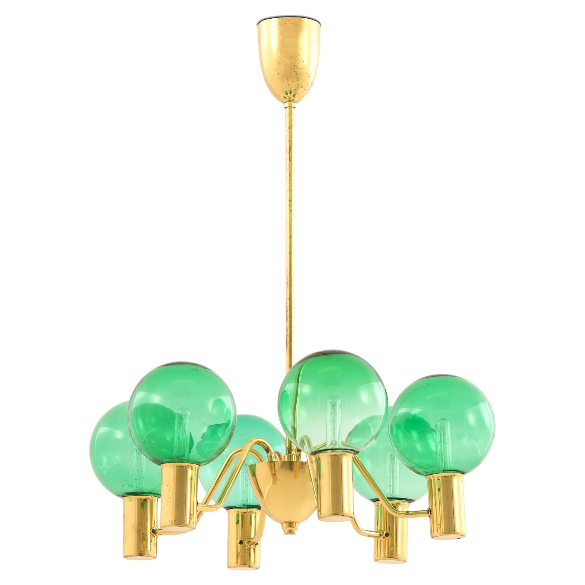 Lampada da soffitto con globo di vetro verde soffiato a mano di Hans-Agne Jakobsson, anni 
60