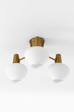 Lampade da soffitto in ottone e vetro opalino di Hans Bergström, anni '40