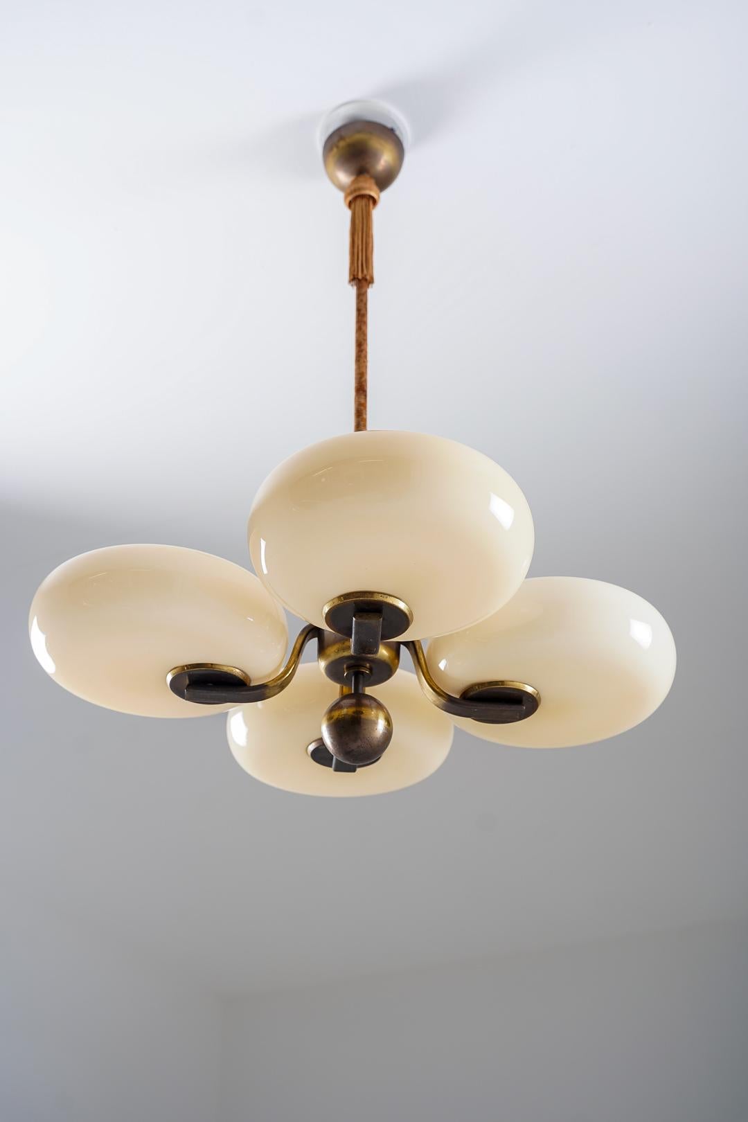 Deckenleuchte von Paavo Tynell für Taito, Finnland, 1930er Jahre (20. Jahrhundert) im Angebot