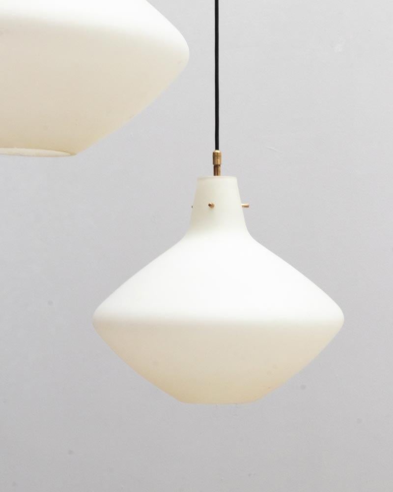 Mid-20th Century ceiling light cascade 3 opalines, 1950’s Italy For Sale