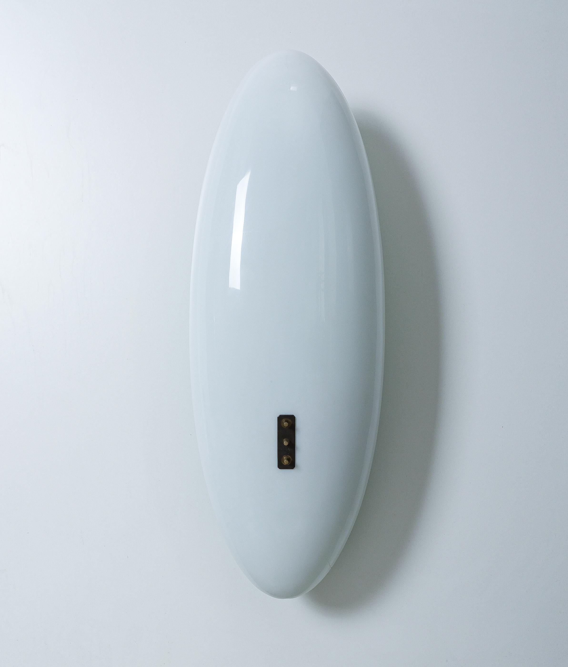 Patiné Plafonnier encastré Angelo Lelii en laiton Lucite, Italie 1960 en vente