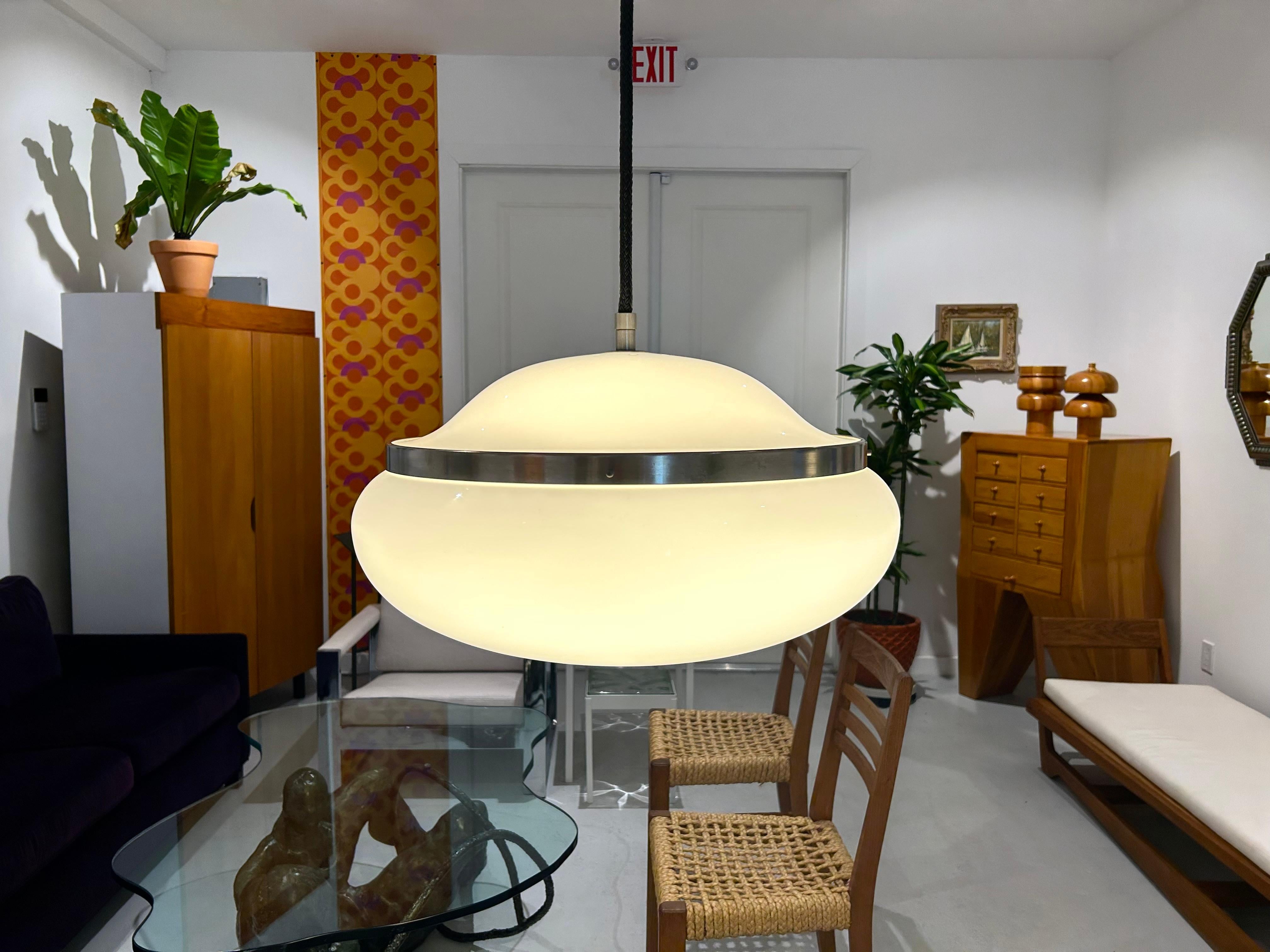 Ottone Ciondolo a soffitto di Gianemilio Piero & Ana Montis, Kartell in vendita