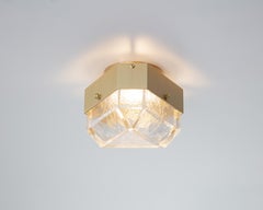 Plafoniera Vega in vetro fuso di Matthew Fairbank