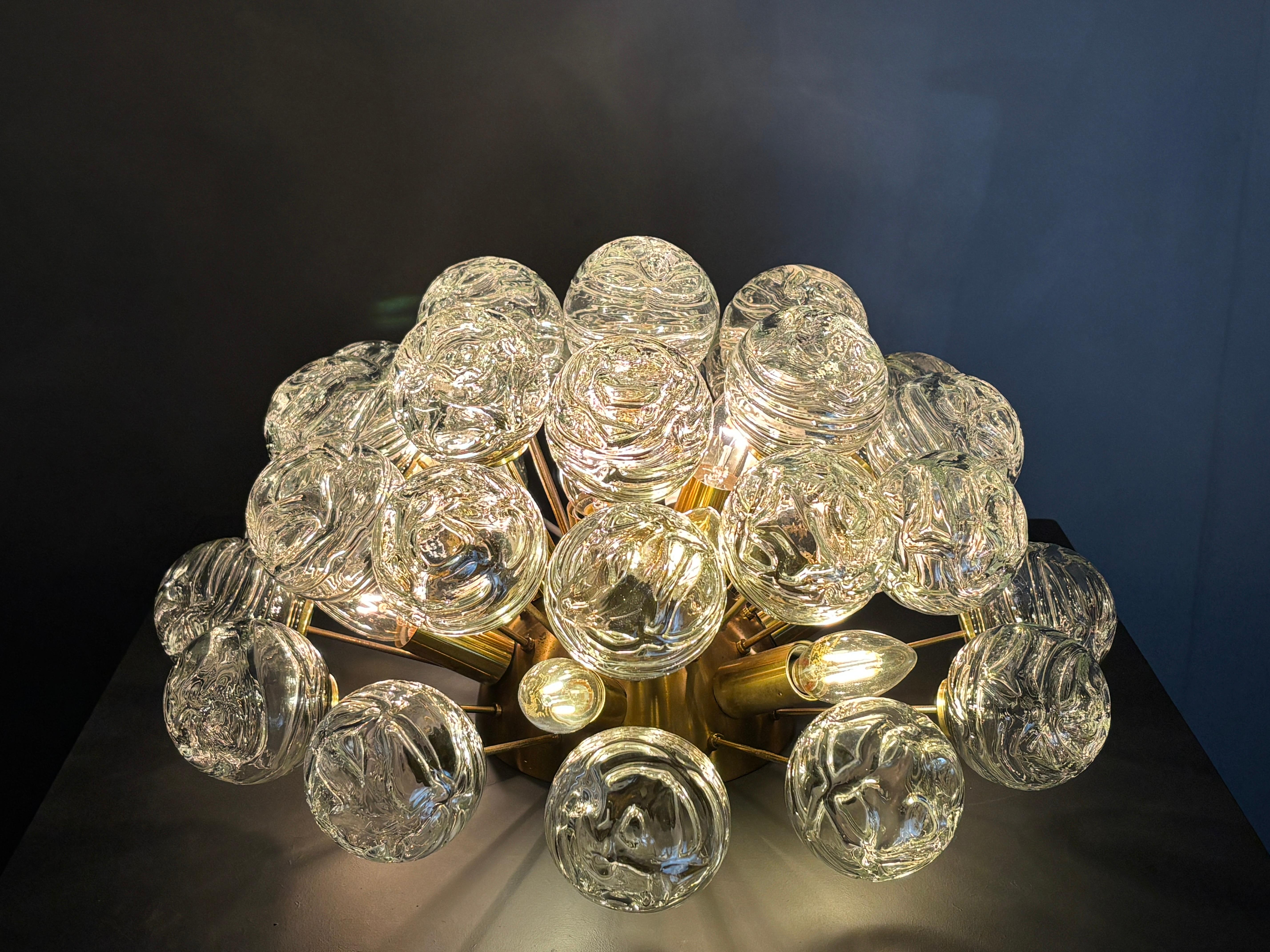 Sputnik-Schneekugel für Decke oder Wand aus Messing und Glas von Doria Leuchten im Angebot 6