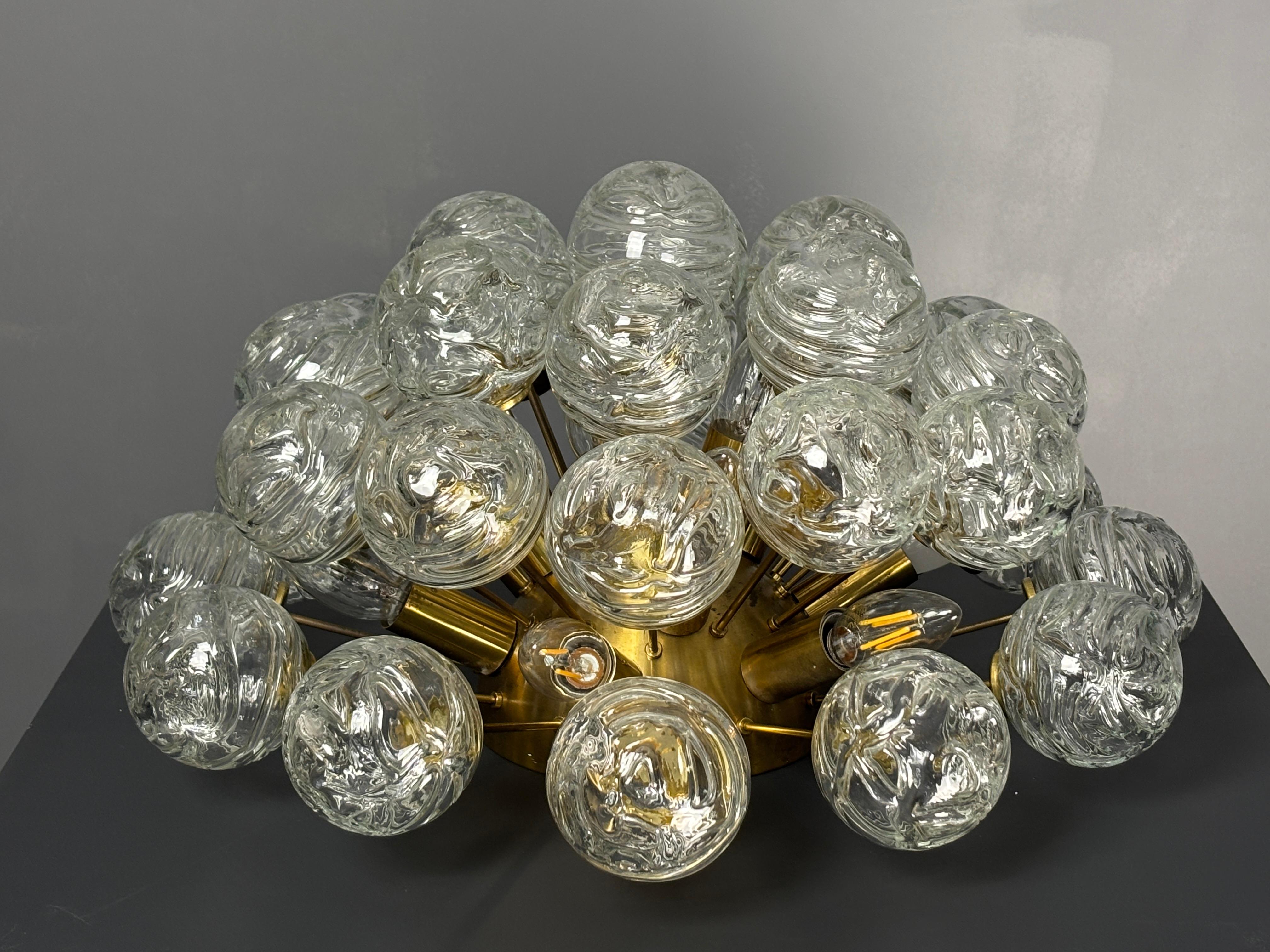 Sputnik-Schneekugel für Decke oder Wand aus Messing und Glas von Doria Leuchten (Moderne der Mitte des Jahrhunderts) im Angebot
