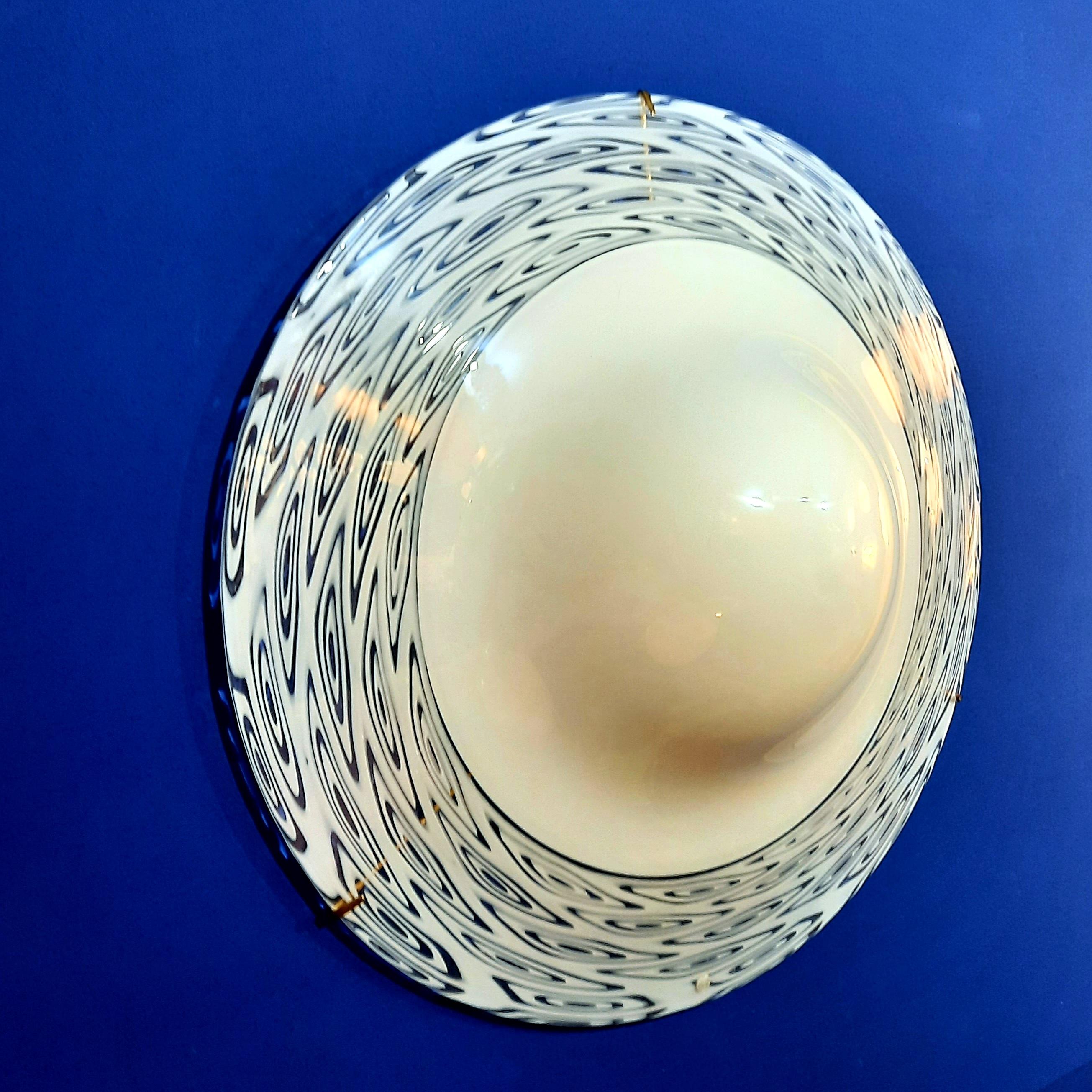 Ceiling or wall light, large dome, La Murrina, Murano, Circa 1970 In Good Condition For Sale In Saint-Ouen-sur-Seine, FR