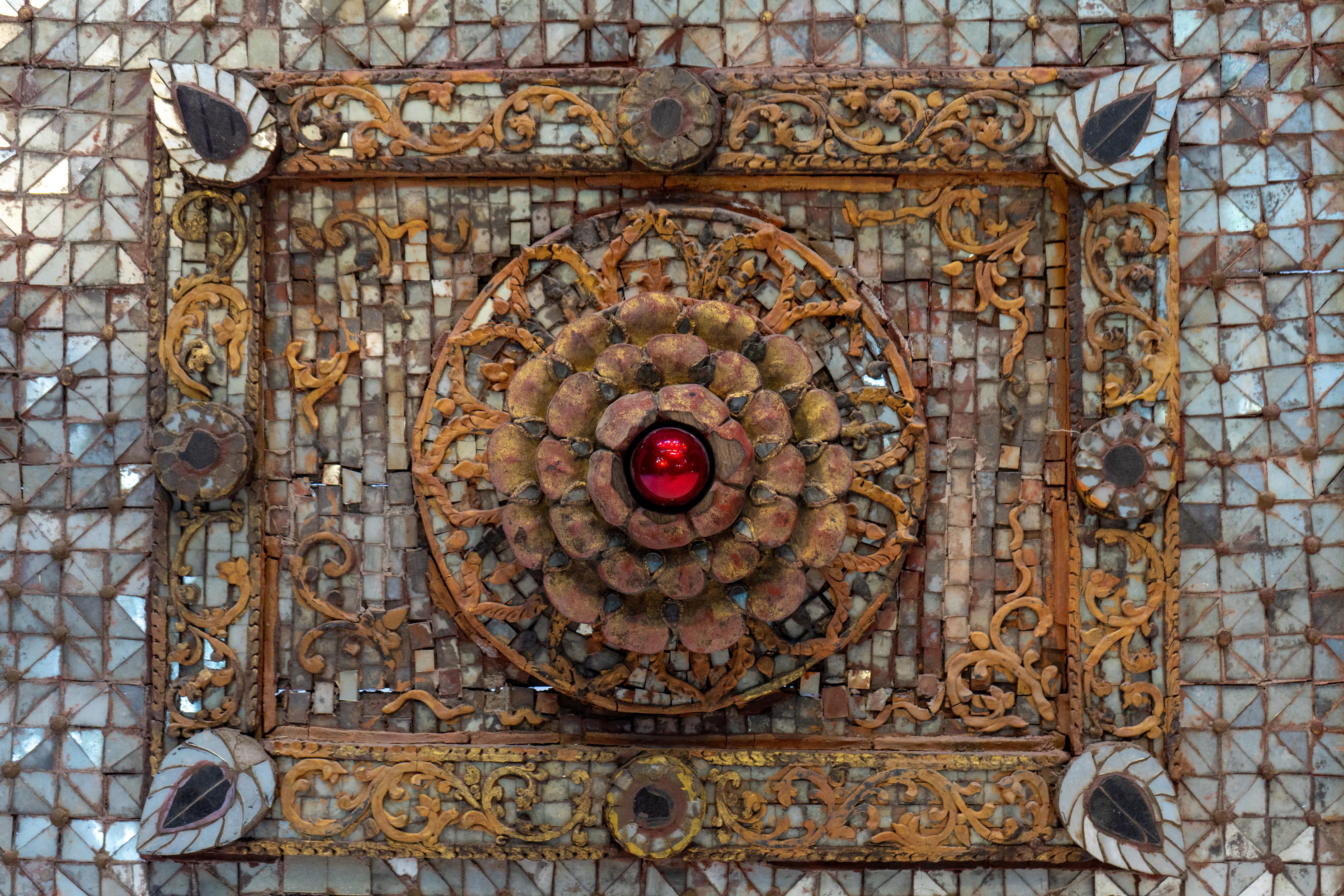 20th Century Ceiling Panel with Colored Glass Tesserae Design For Sale