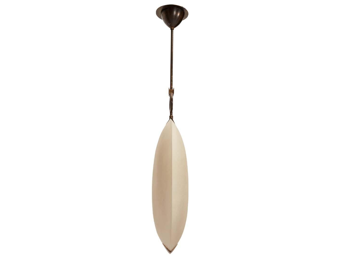 Suspension de plafond Max Ingrand
Dimensions : 8 