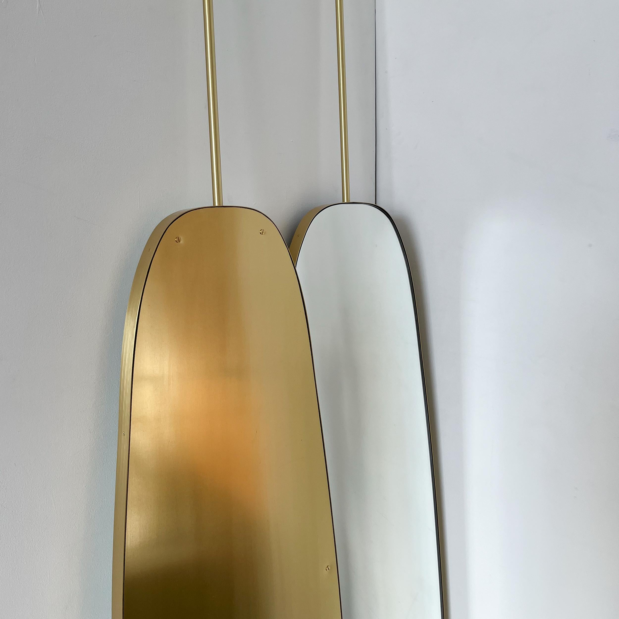 Miroir de forme organique suspendu au plafond Art Déco avec cadre en laiton en vente 4