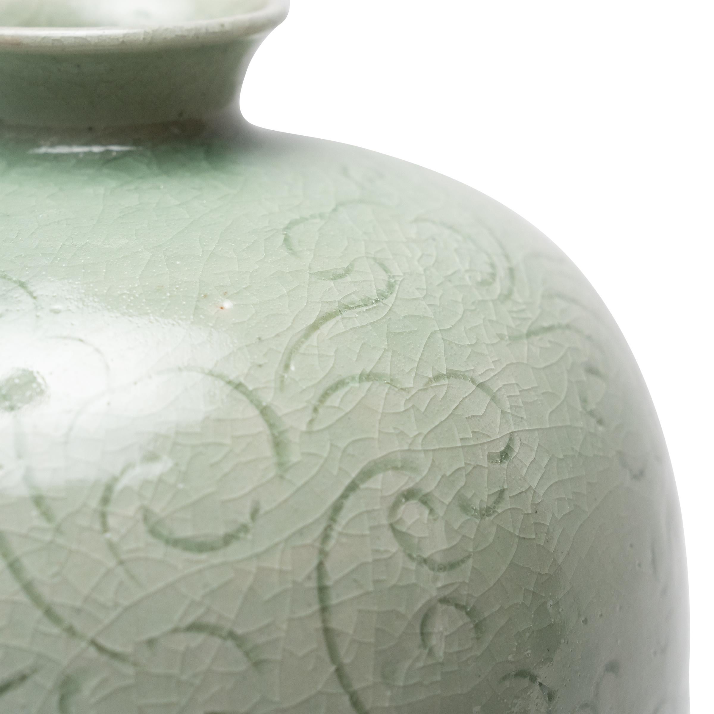 Thaïlandais Vase Meiping en nuage céladon en vente