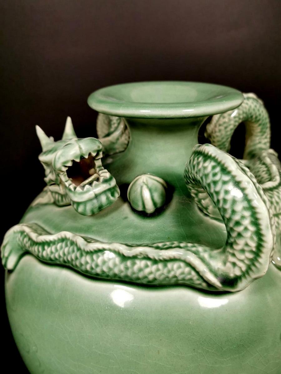 20th Century Celadon Craquelé Vase with Dragon China, 1950-1955 In Good Condition In Prato, Tuscany