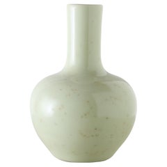 Celadon-Glasur Langhalsige Flaschenvase, 20. Jahrhundert