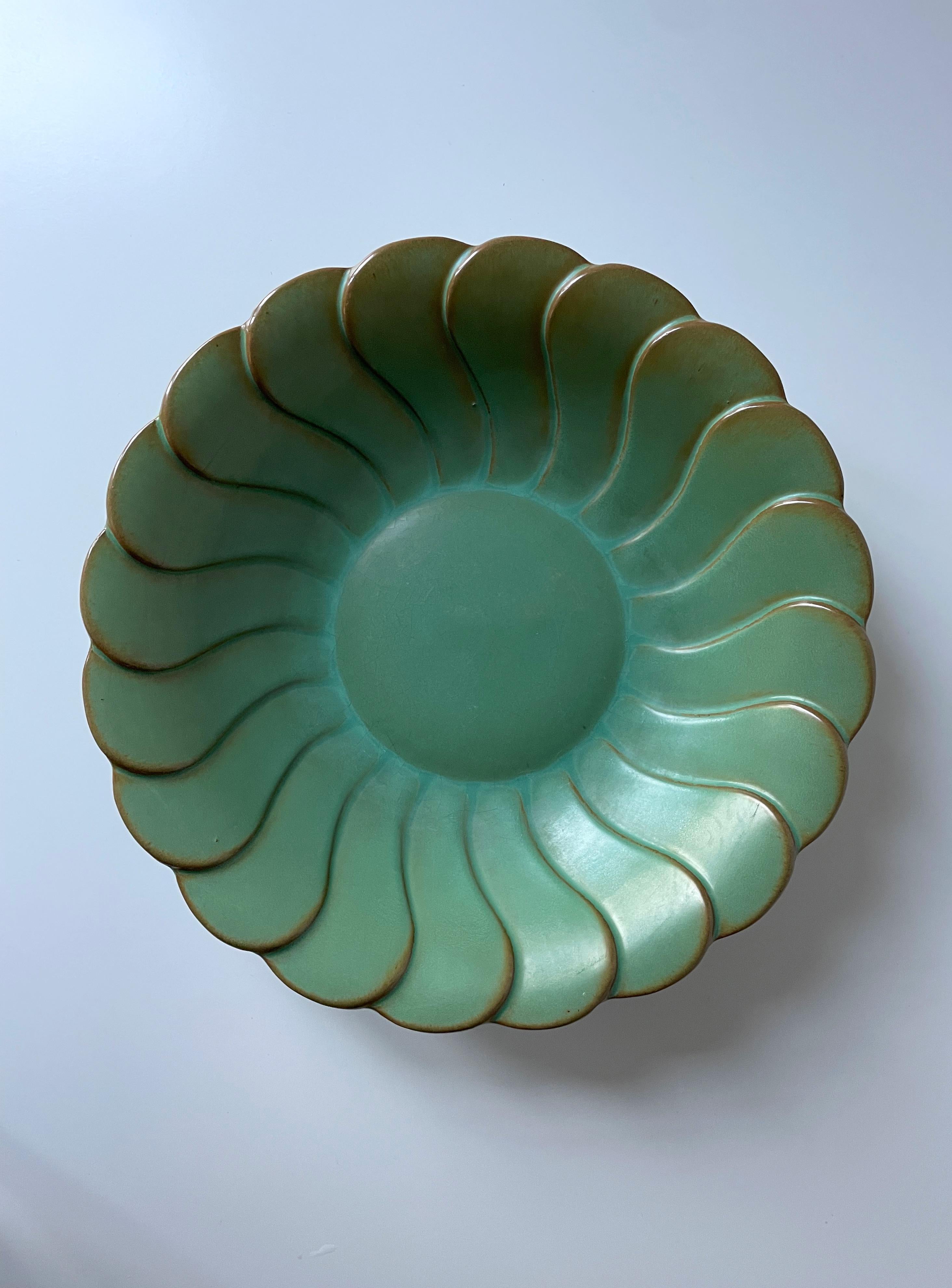 Antique Celadon Green Art Deco Bowl Plate, Arthur Percy, 1930s For Sale 1