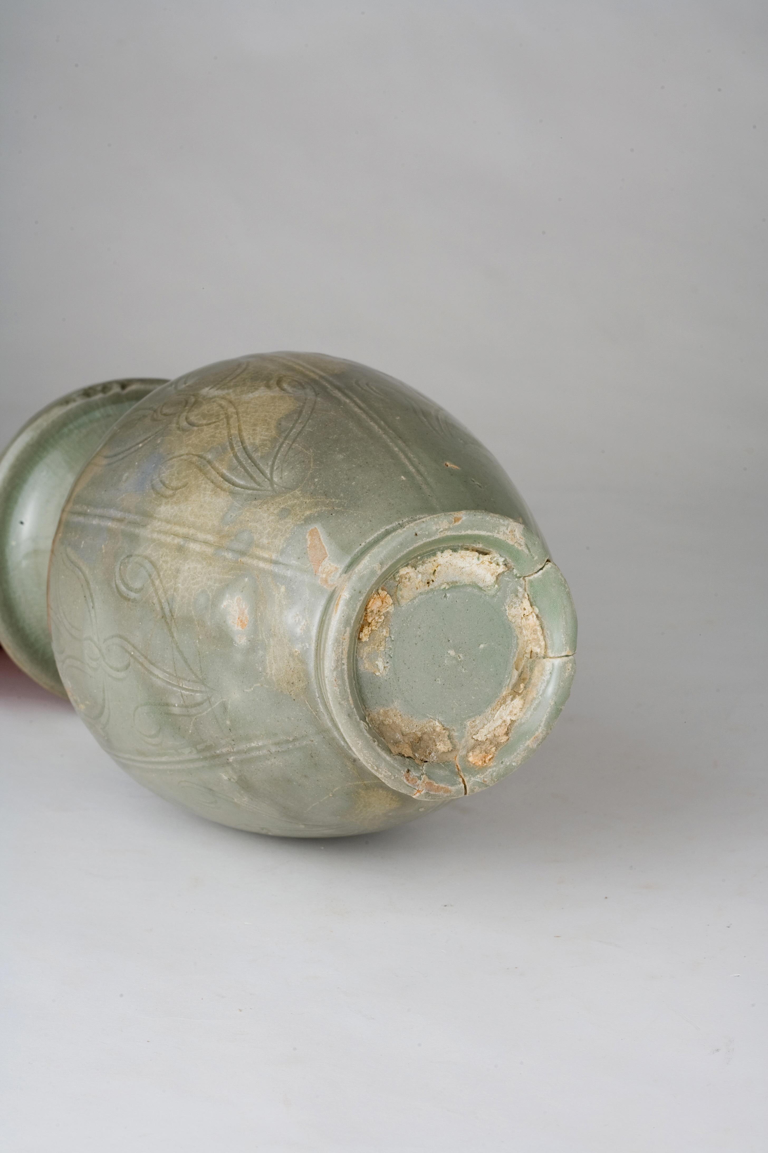 Ming Celadon Vase, Five Dynasties or Northern Song dynasty, 10th-11th Century For Sale