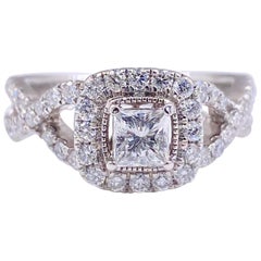 Celebration 102 Princess Diamond Halo Ring 1,02 Carati in Oro 14 Karati