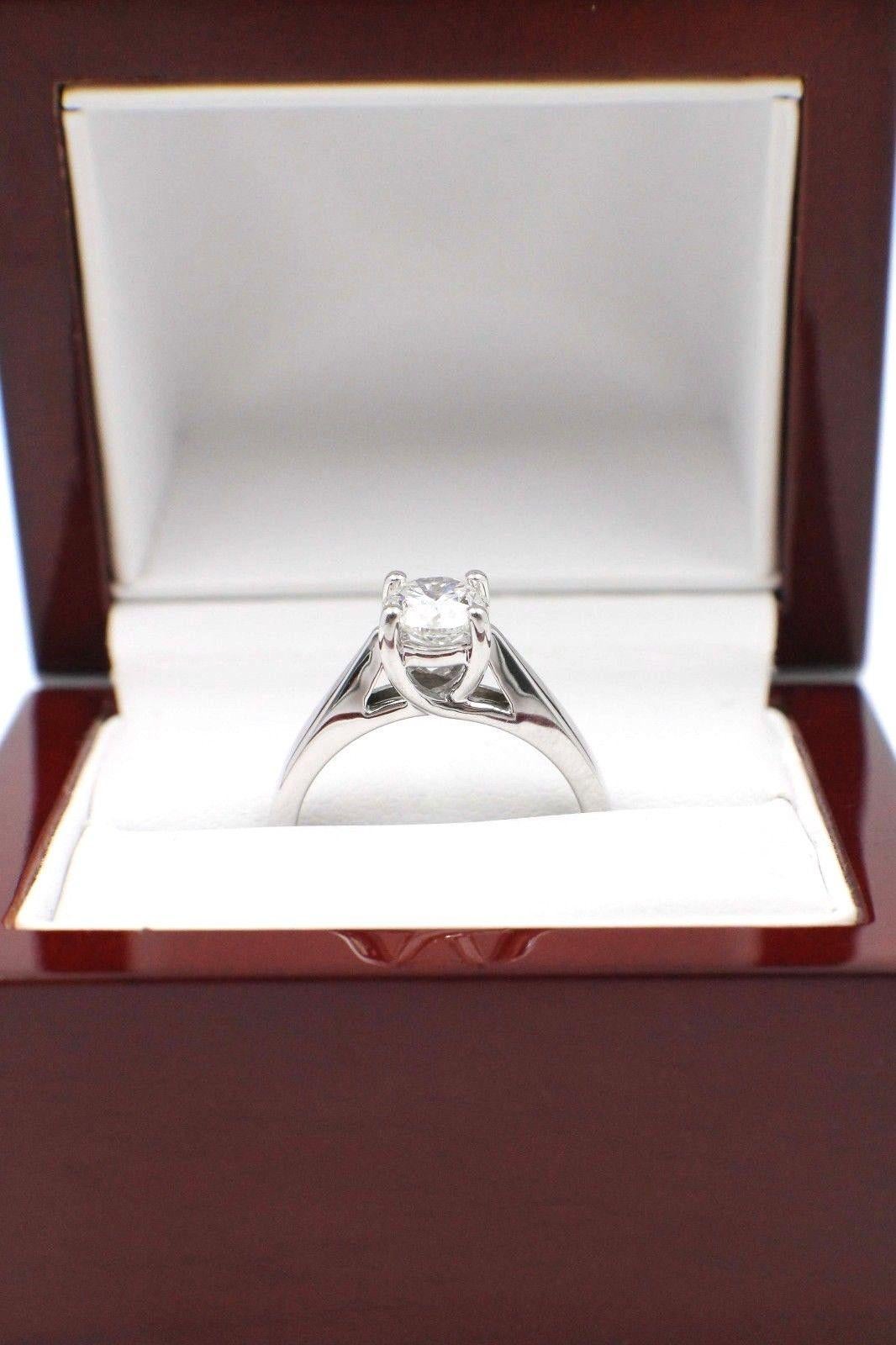 Celebration Diamond Engagement Ring Round 0.98 Carat I SI1 14 Karat White Gold For Sale 3