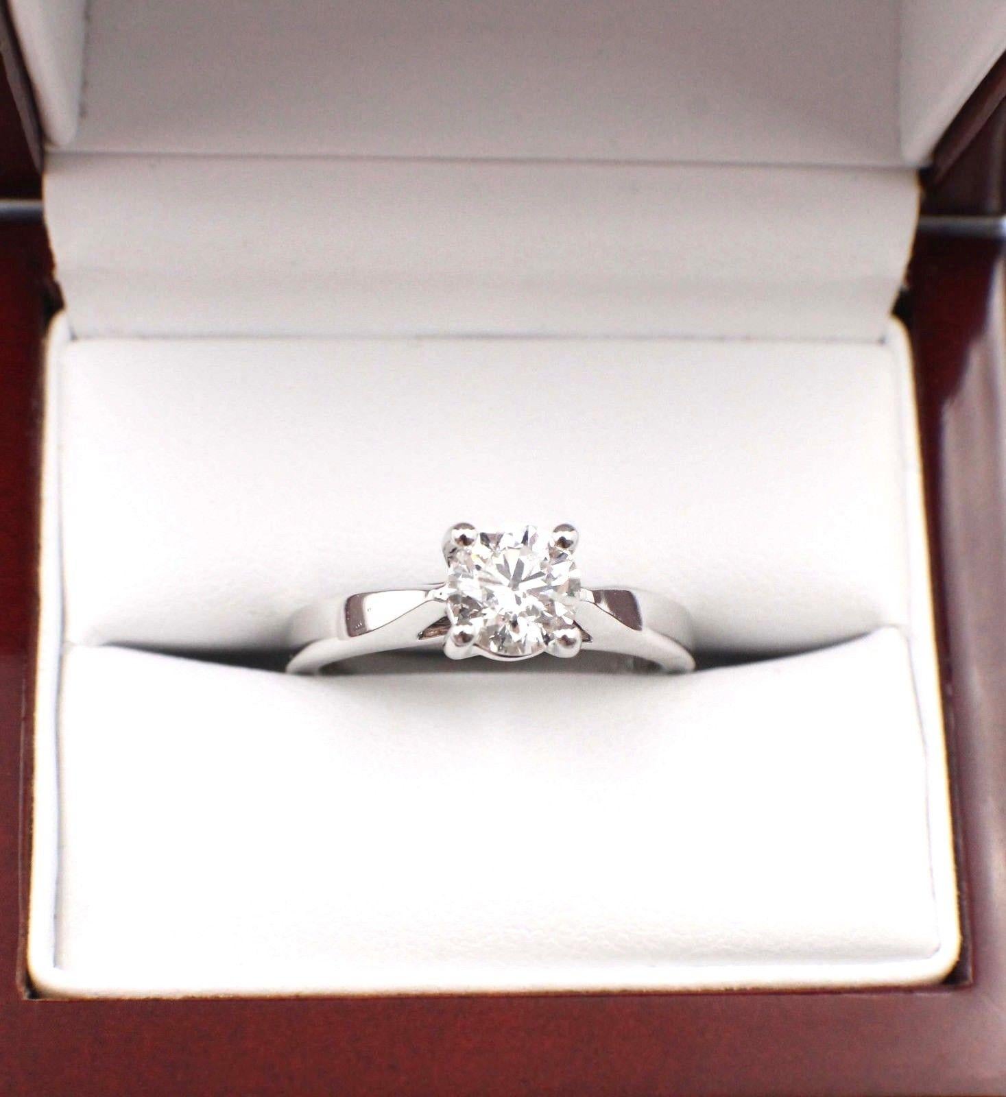 Celebration Diamond Engagement Ring Round 0.98 Carat I SI1 14 Karat White Gold For Sale 4