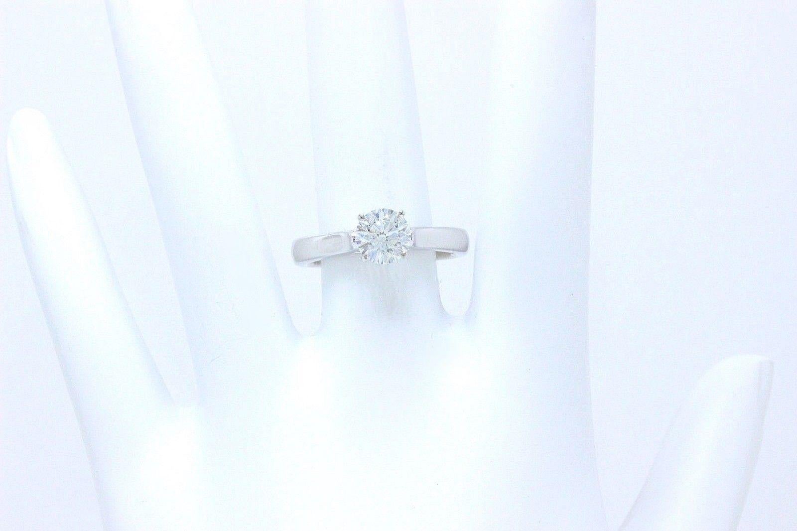 Celebration Diamond Engagement Ring Round 0.98 Carat I SI1 14 Karat White Gold In Excellent Condition For Sale In San Diego, CA