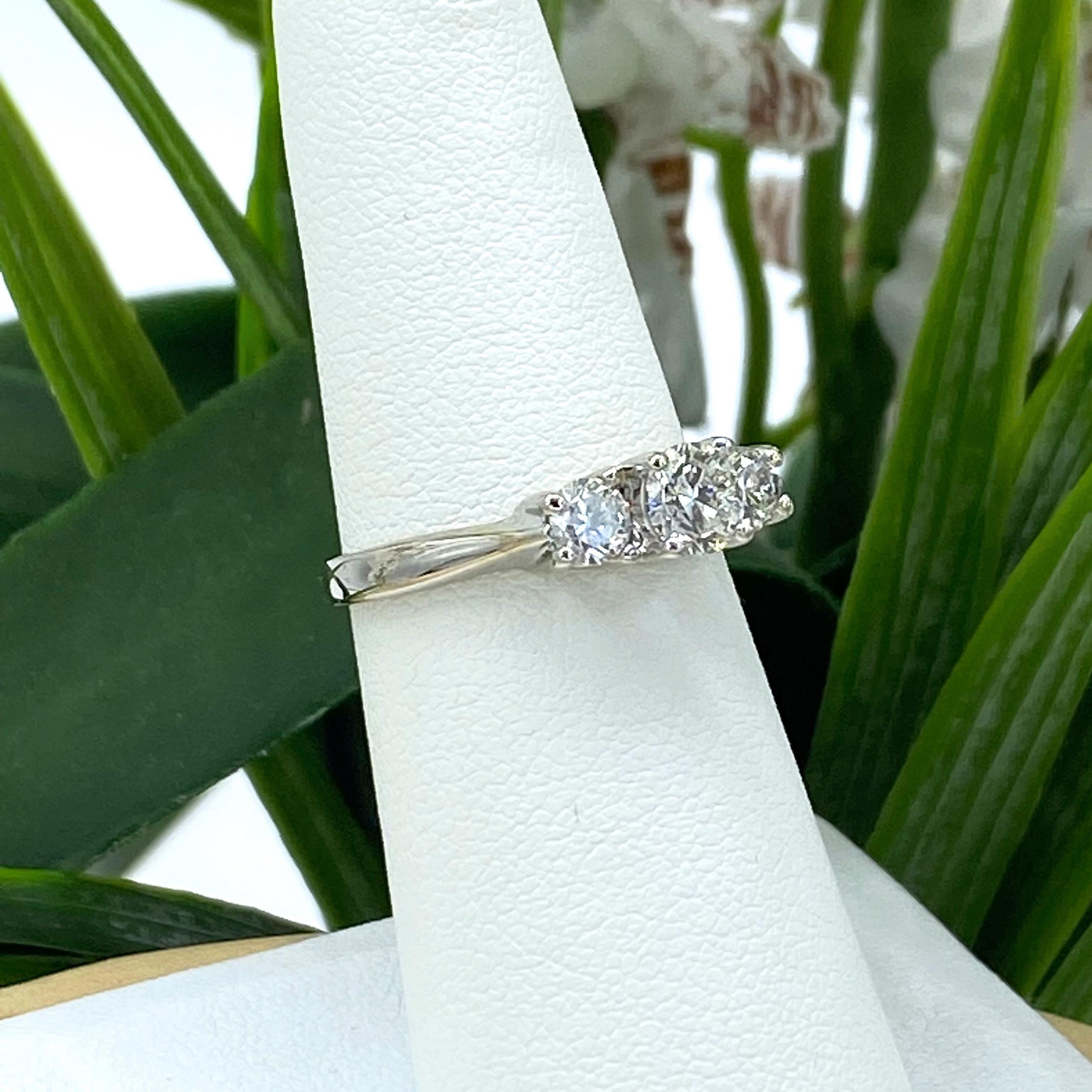 women's past present future ring